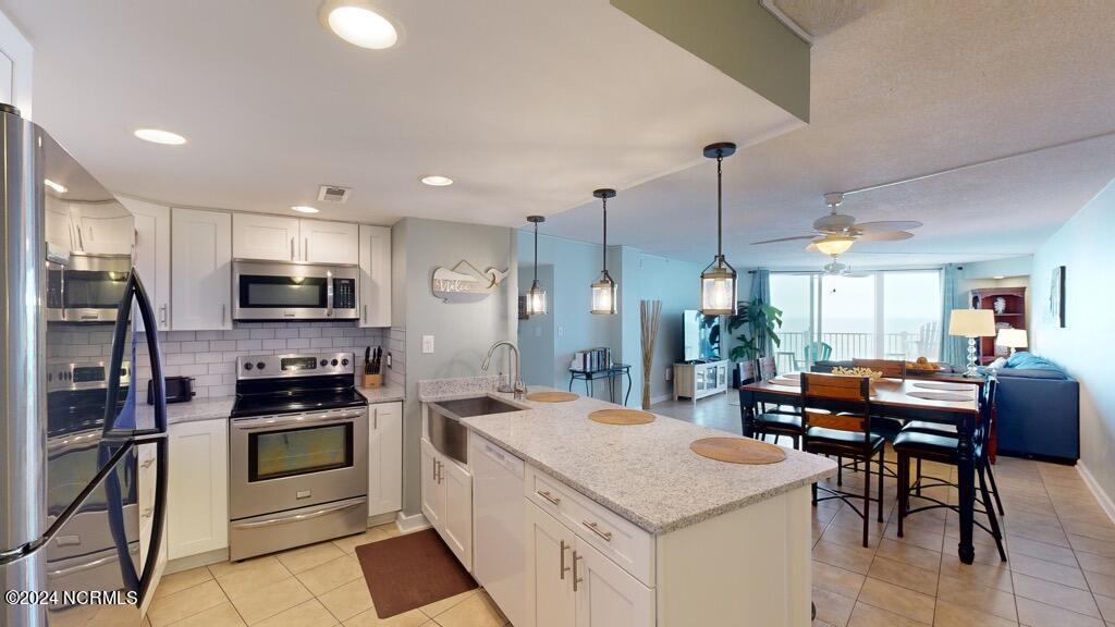 2000 New River Inlet Road, Unit 3408