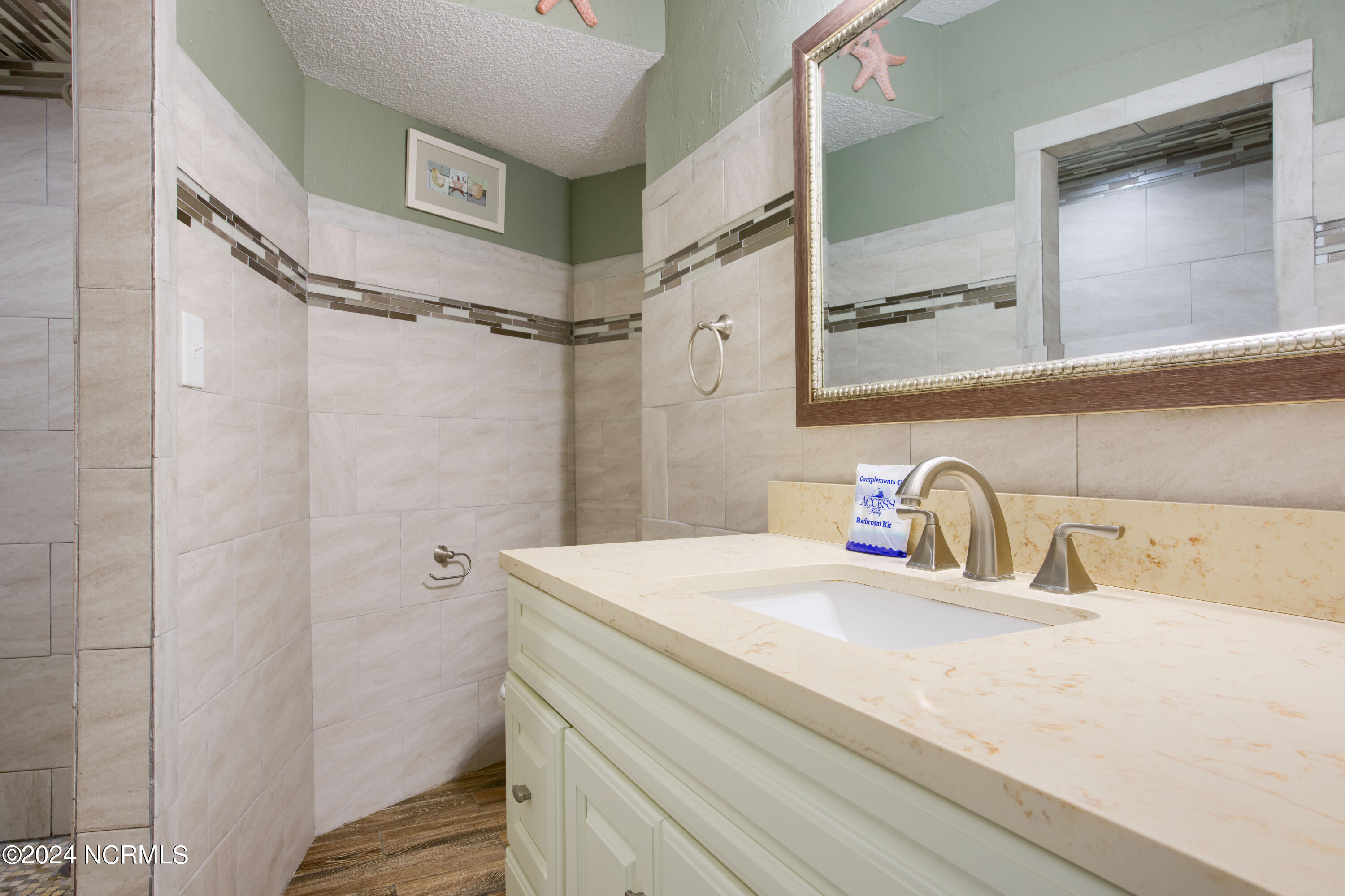 2000 New River Inlet Road, Unit 3408