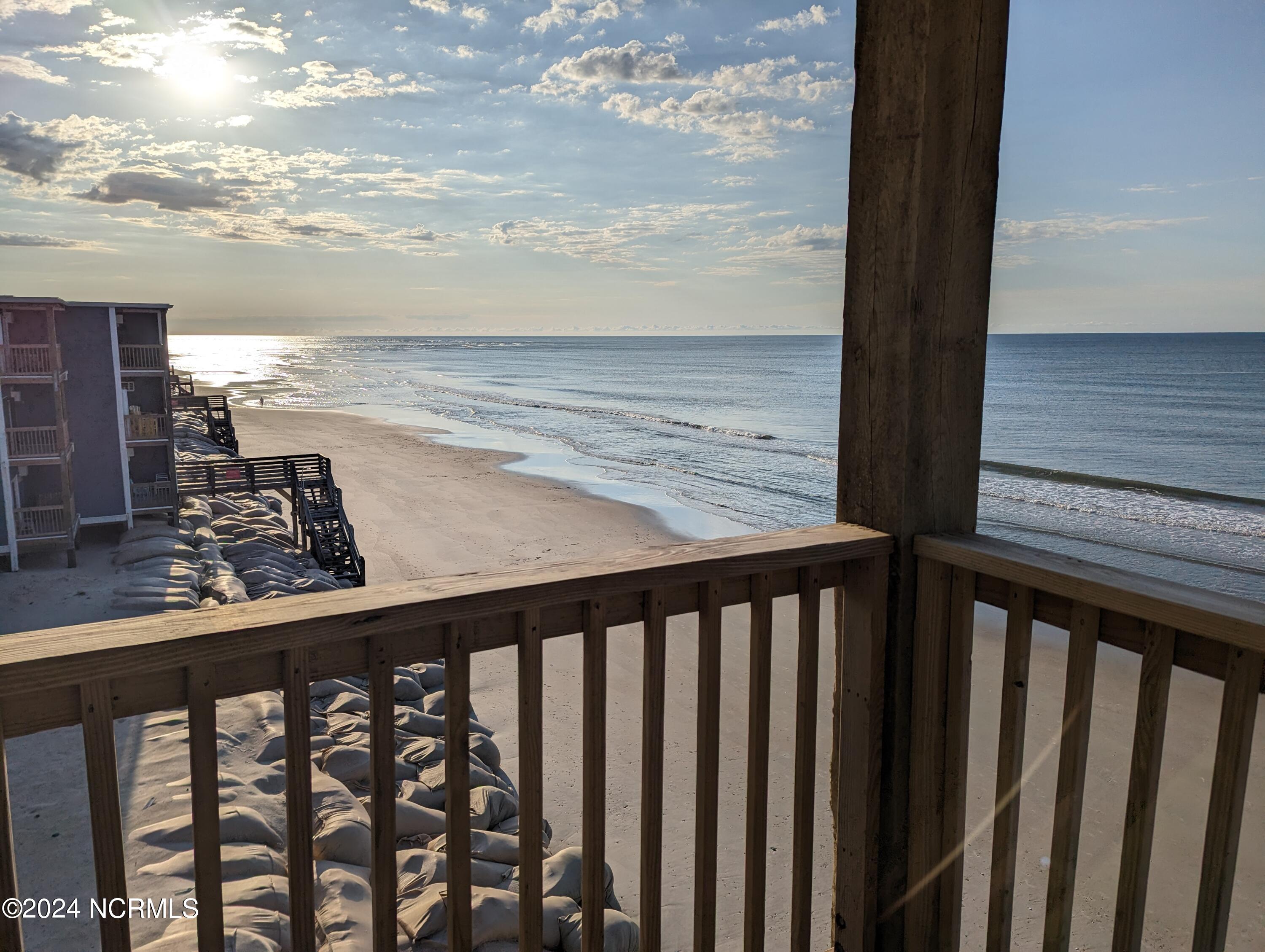 2174 New River Inlet Road, 385