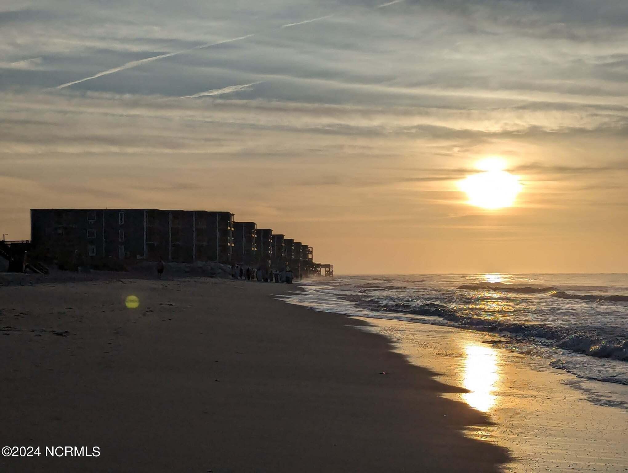 2174 New River Inlet Road, 385