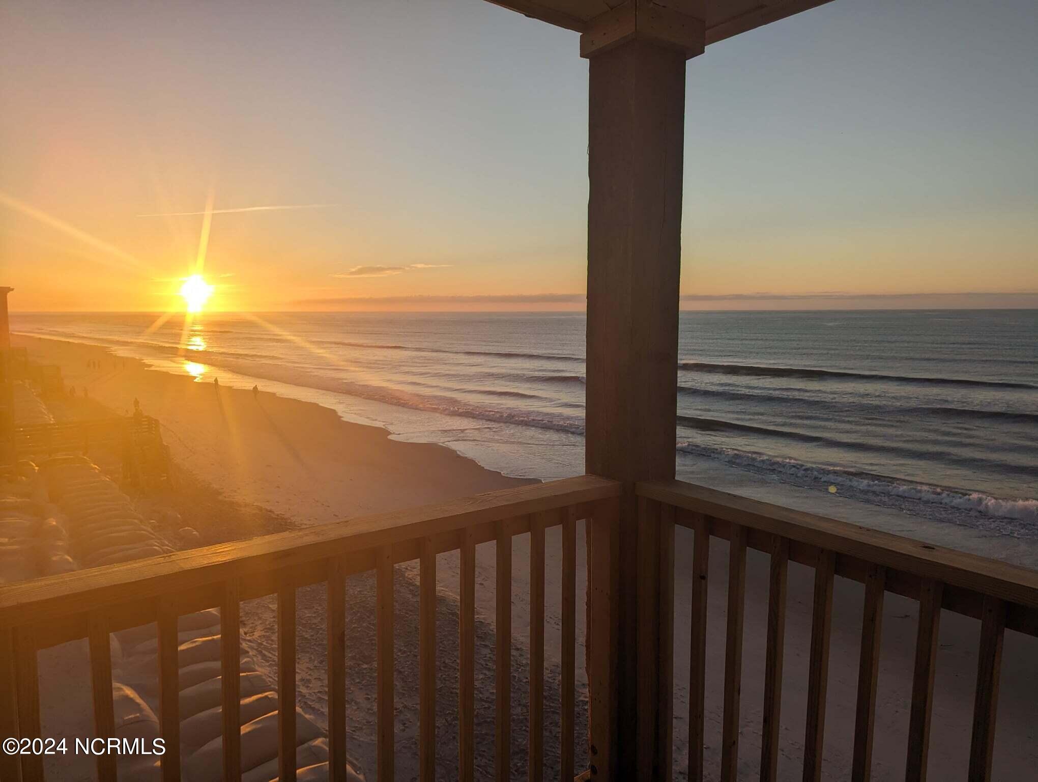 2174 New River Inlet Road, 385