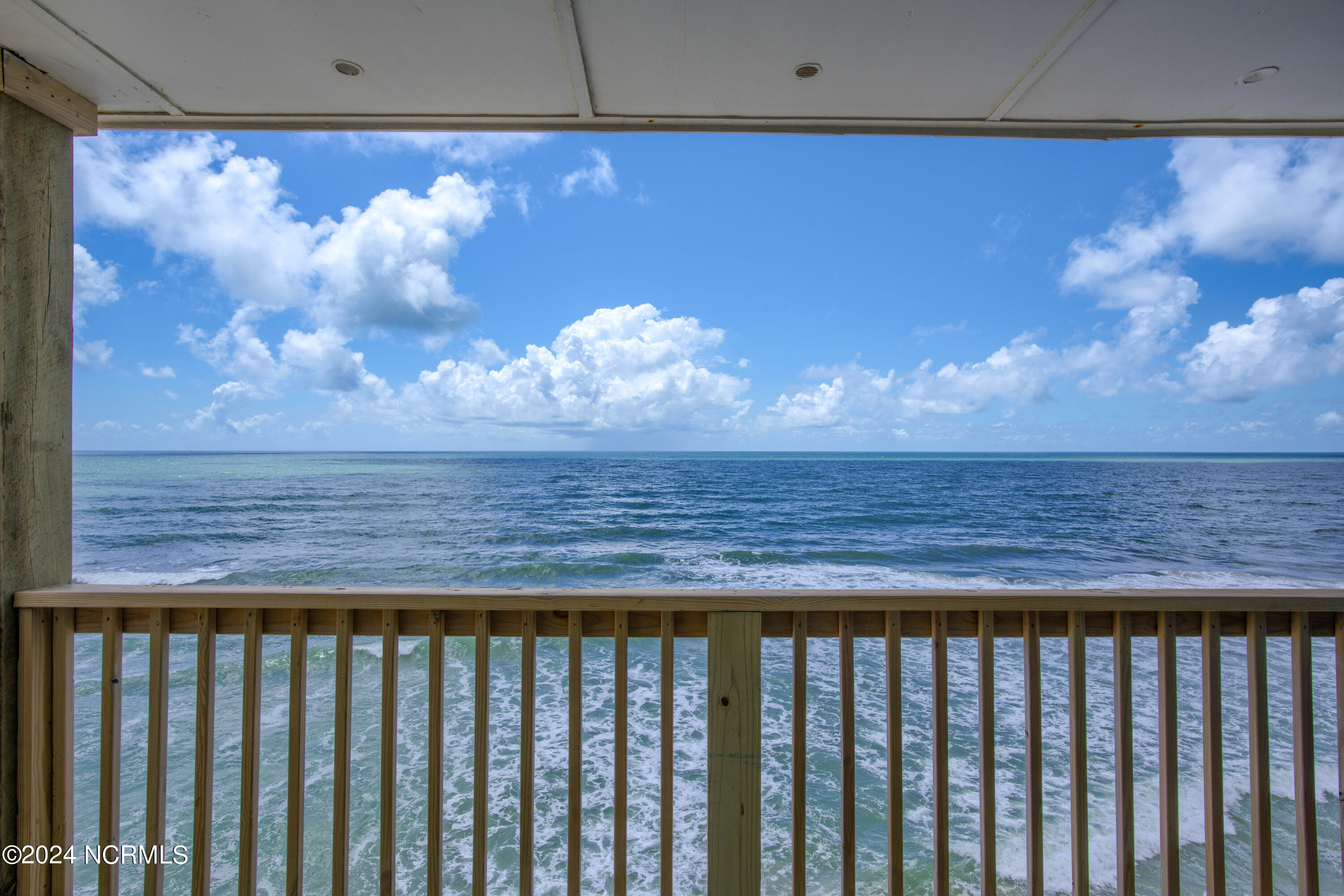 2174 New River Inlet Road, 385