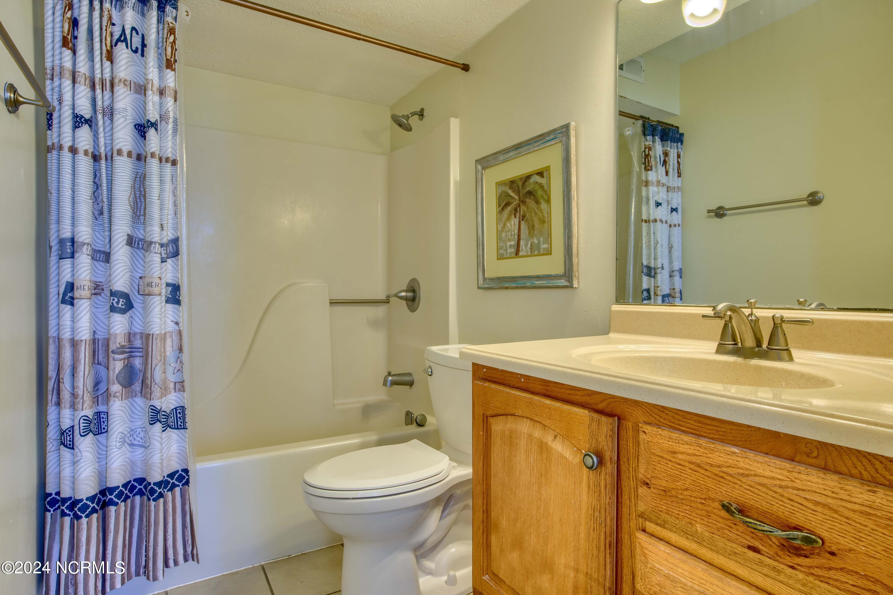 2000 New River Inlet Road Road, Unit 2107