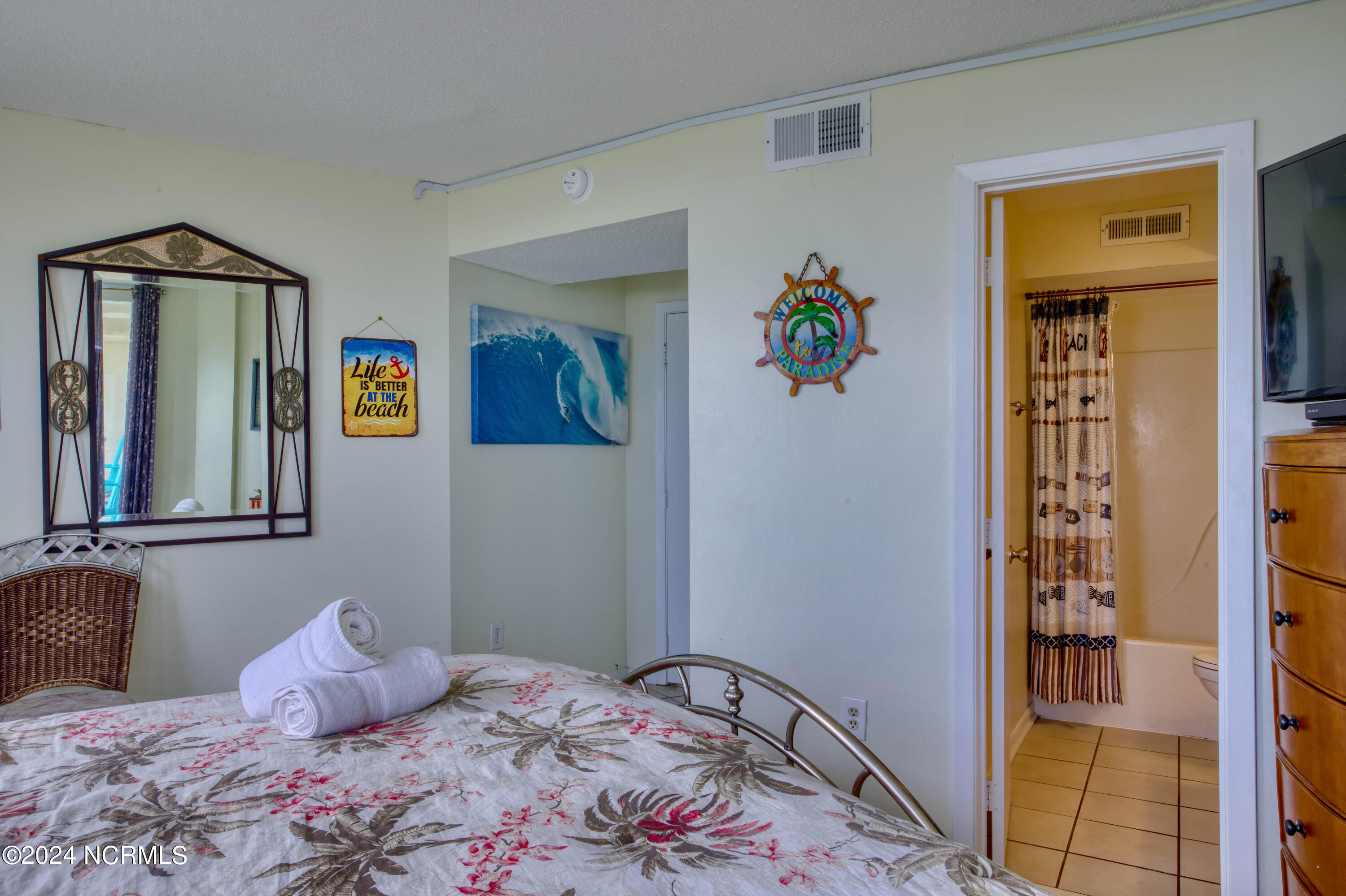 2000 New River Inlet Road Road, Unit 2107