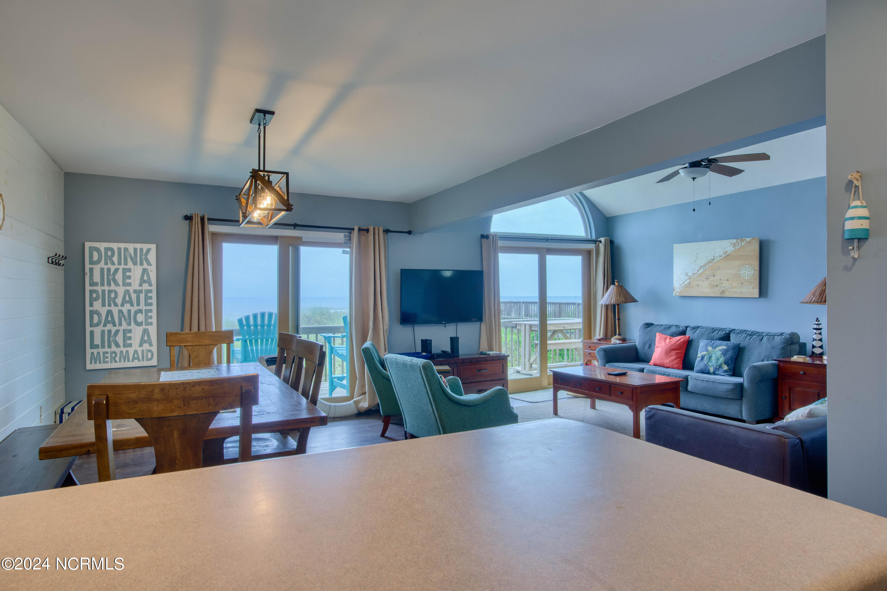 3994 Island Drive