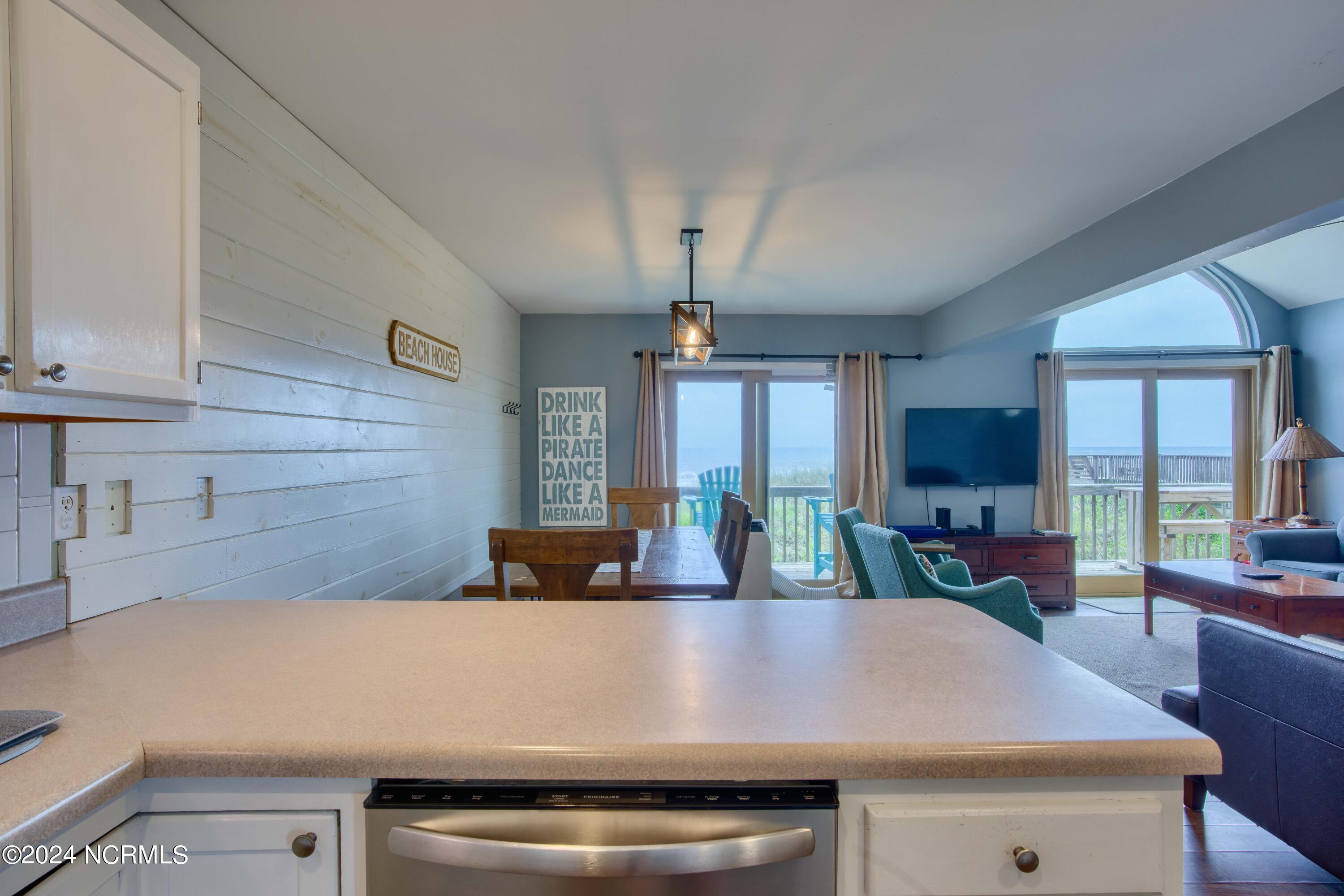 3994 Island Drive