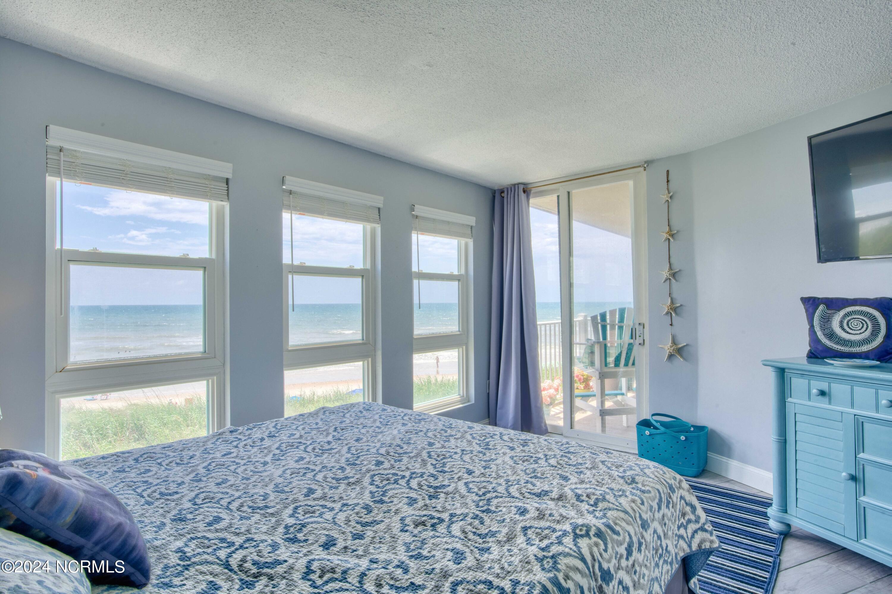 2000 New River Inlet Road, Unit 1108