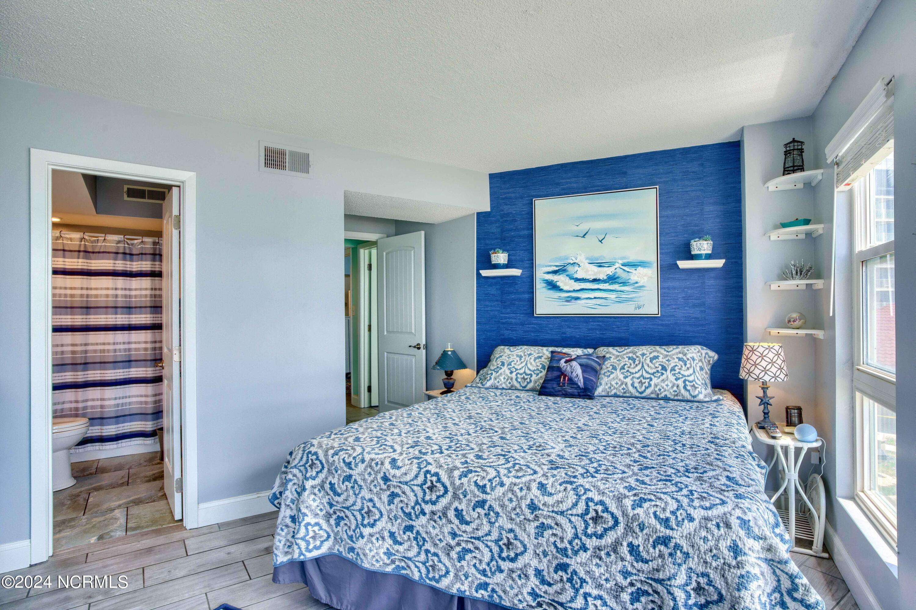 2000 New River Inlet Road, Unit 1108