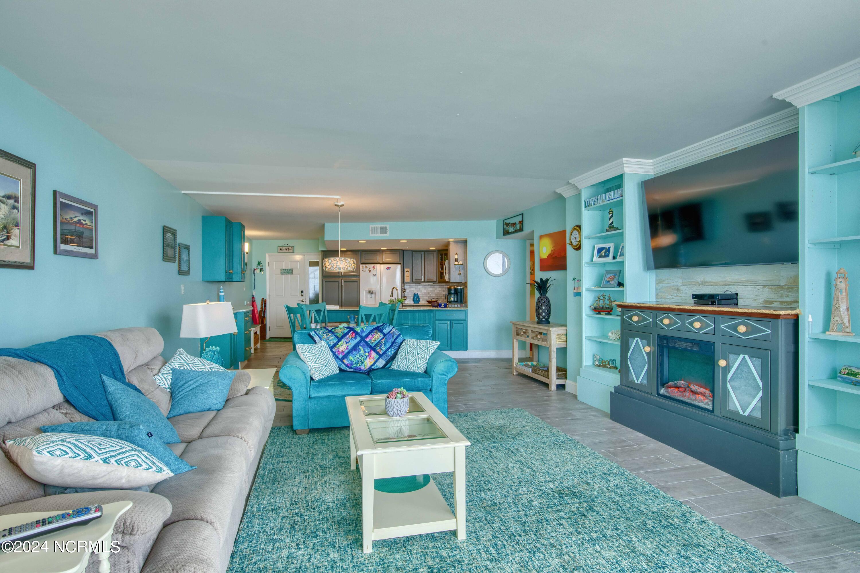 2000 New River Inlet Road, Unit 1108