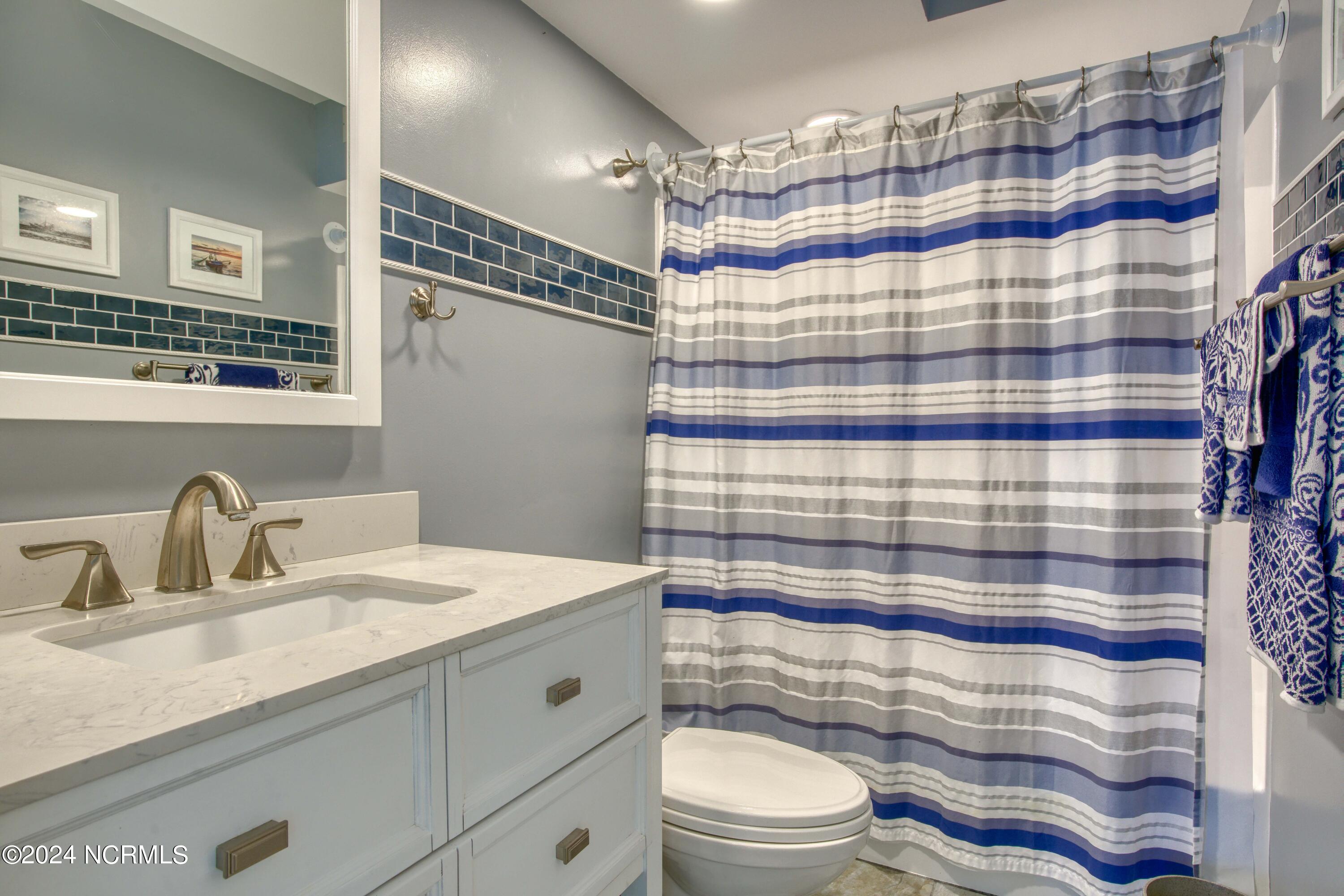 2000 New River Inlet Road, Unit 1108