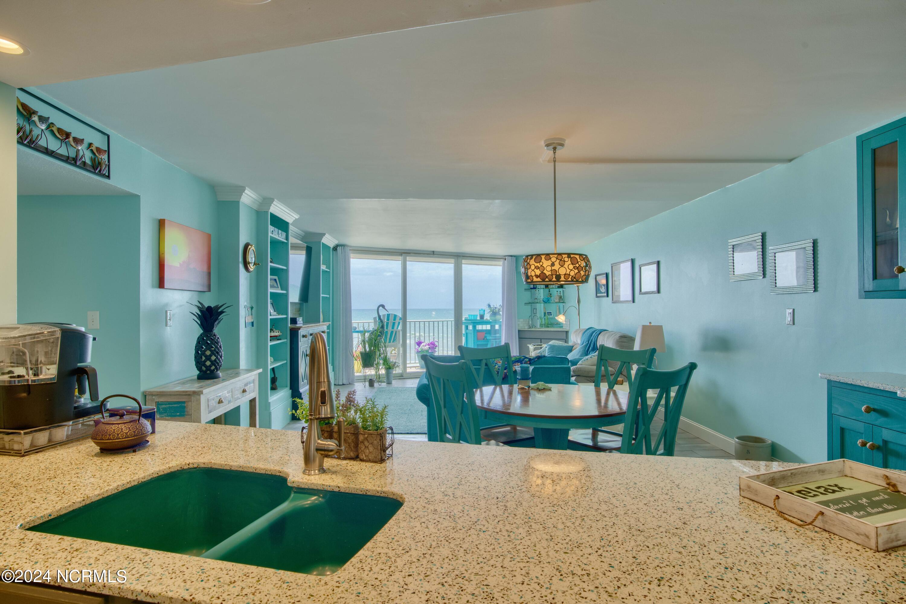 2000 New River Inlet Road, Unit 1108