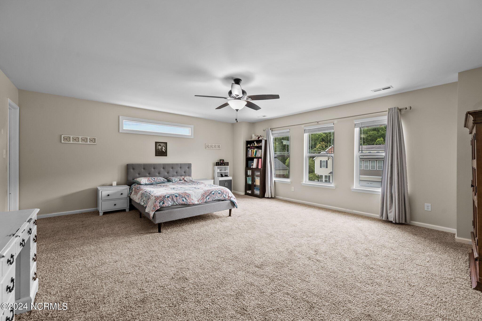 228 Channel Marker Loop