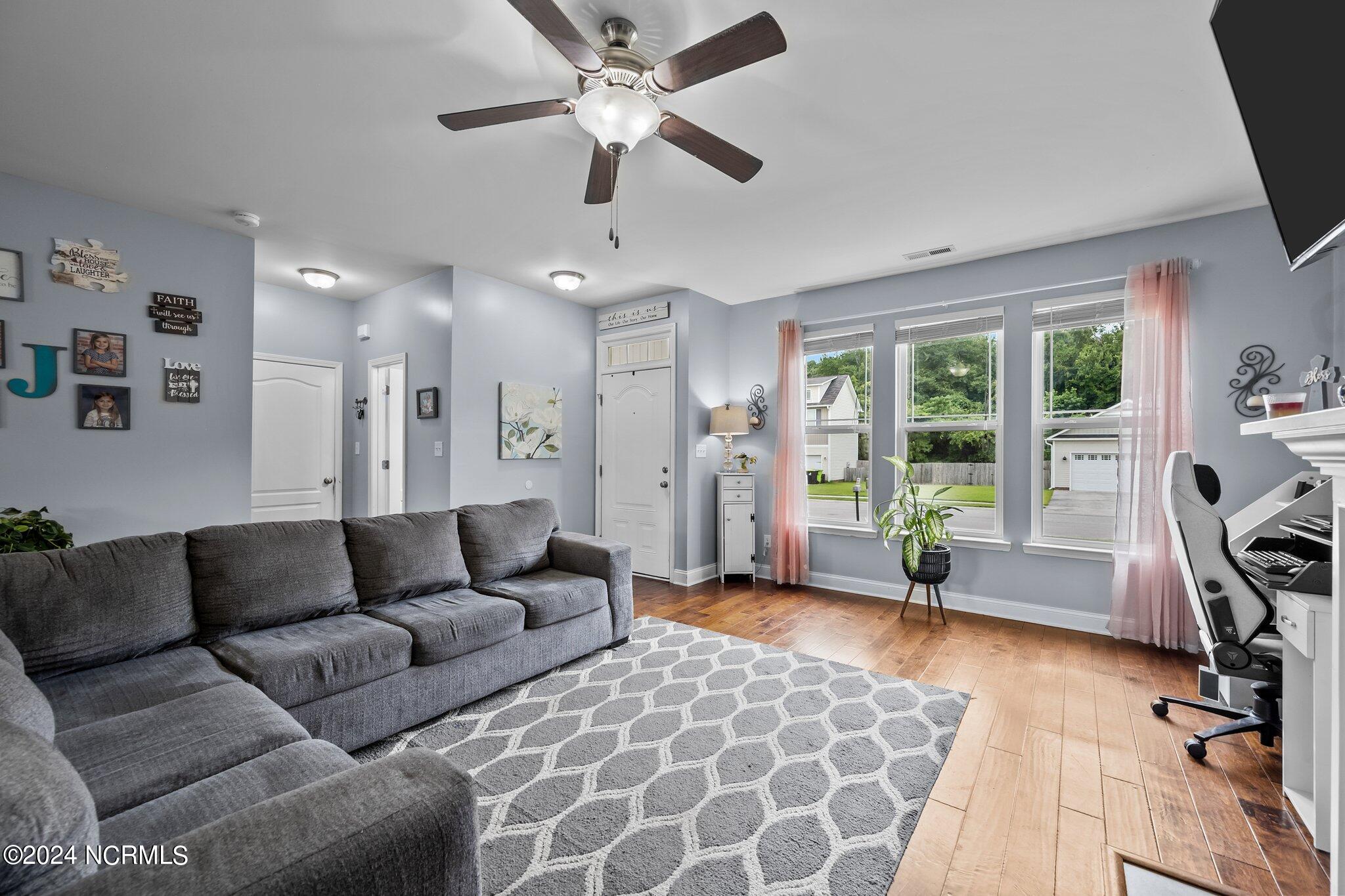 228 Channel Marker Loop