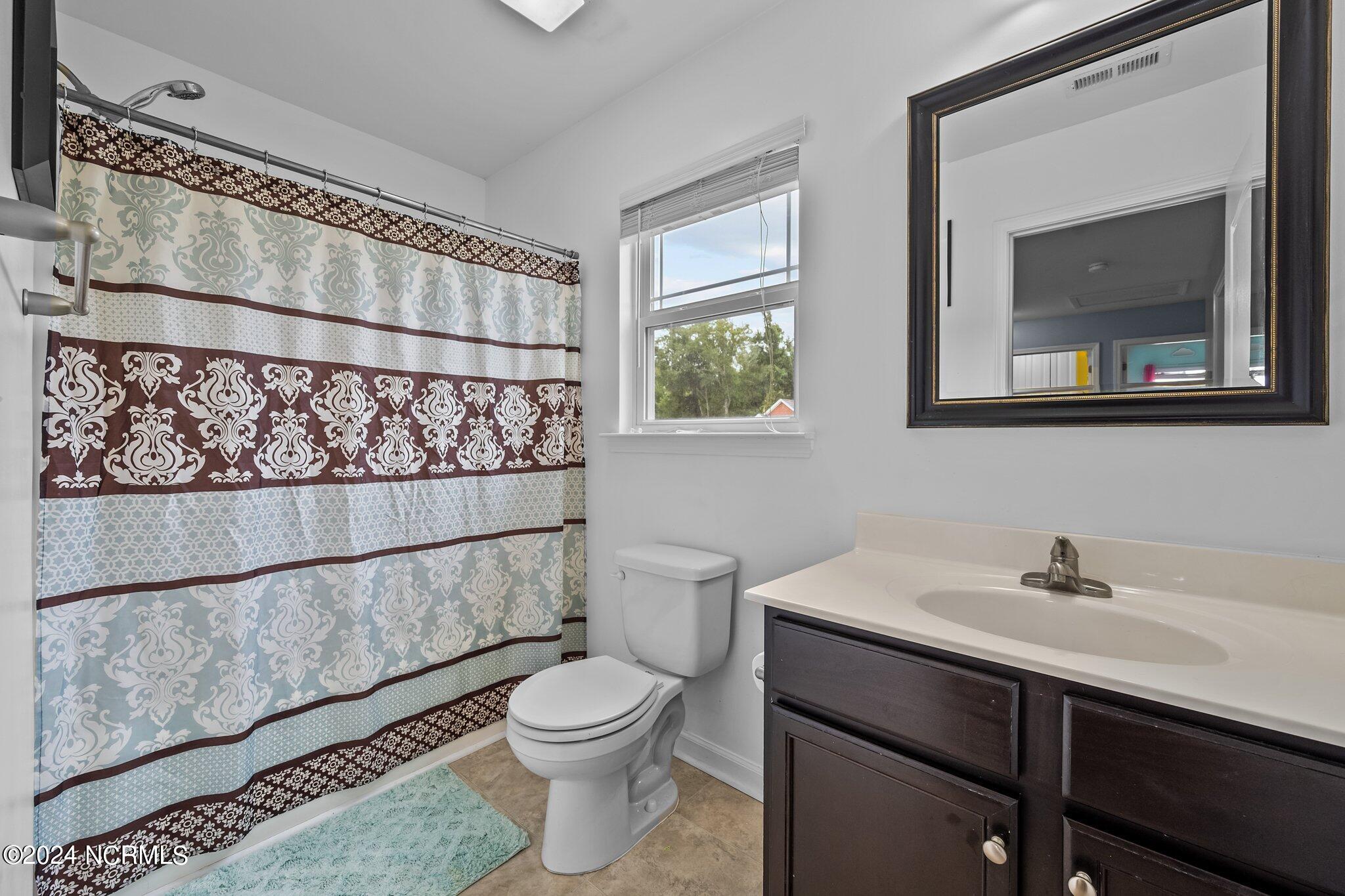 228 Channel Marker Loop