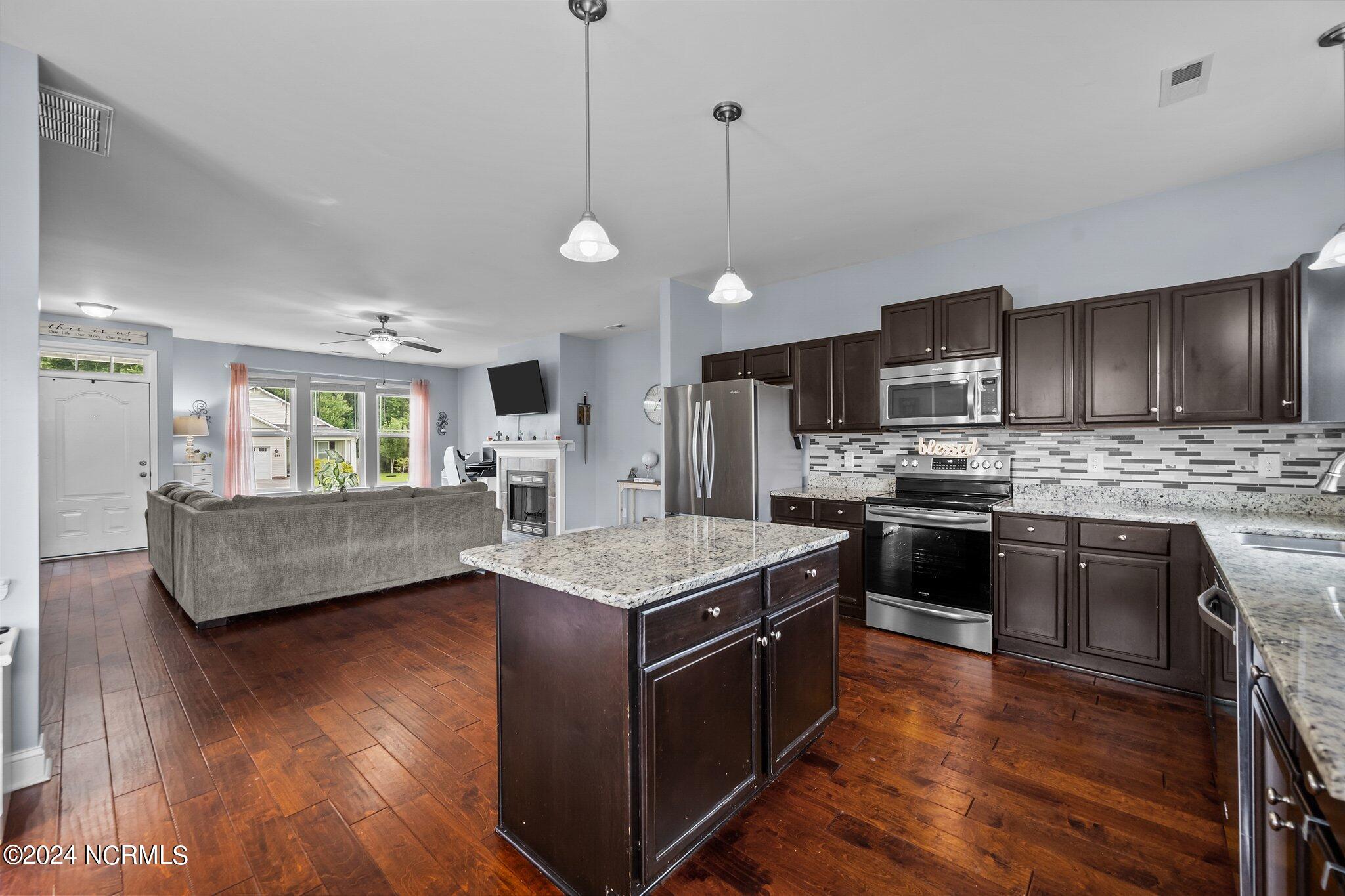 228 Channel Marker Loop