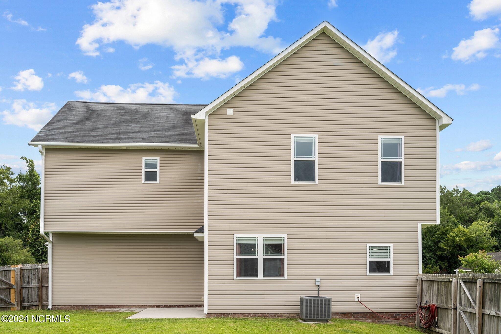 228 Channel Marker Loop