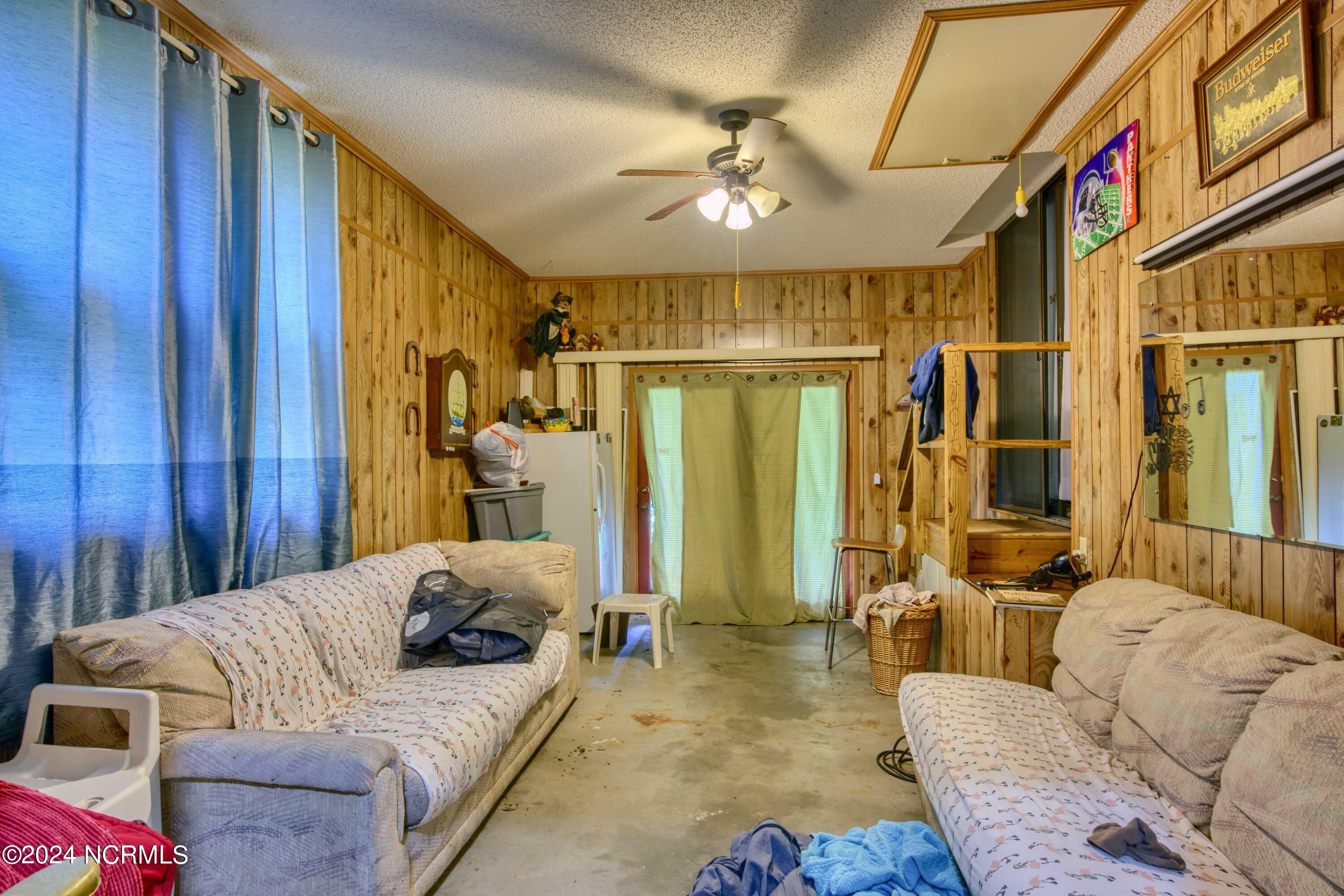 109 Inlet Court