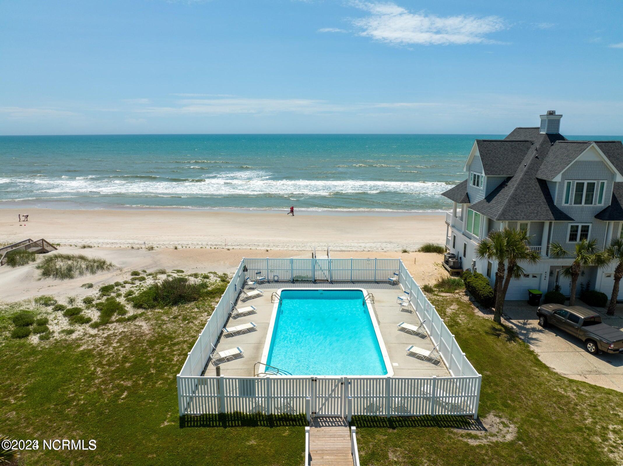 4234-4236 Island Drive