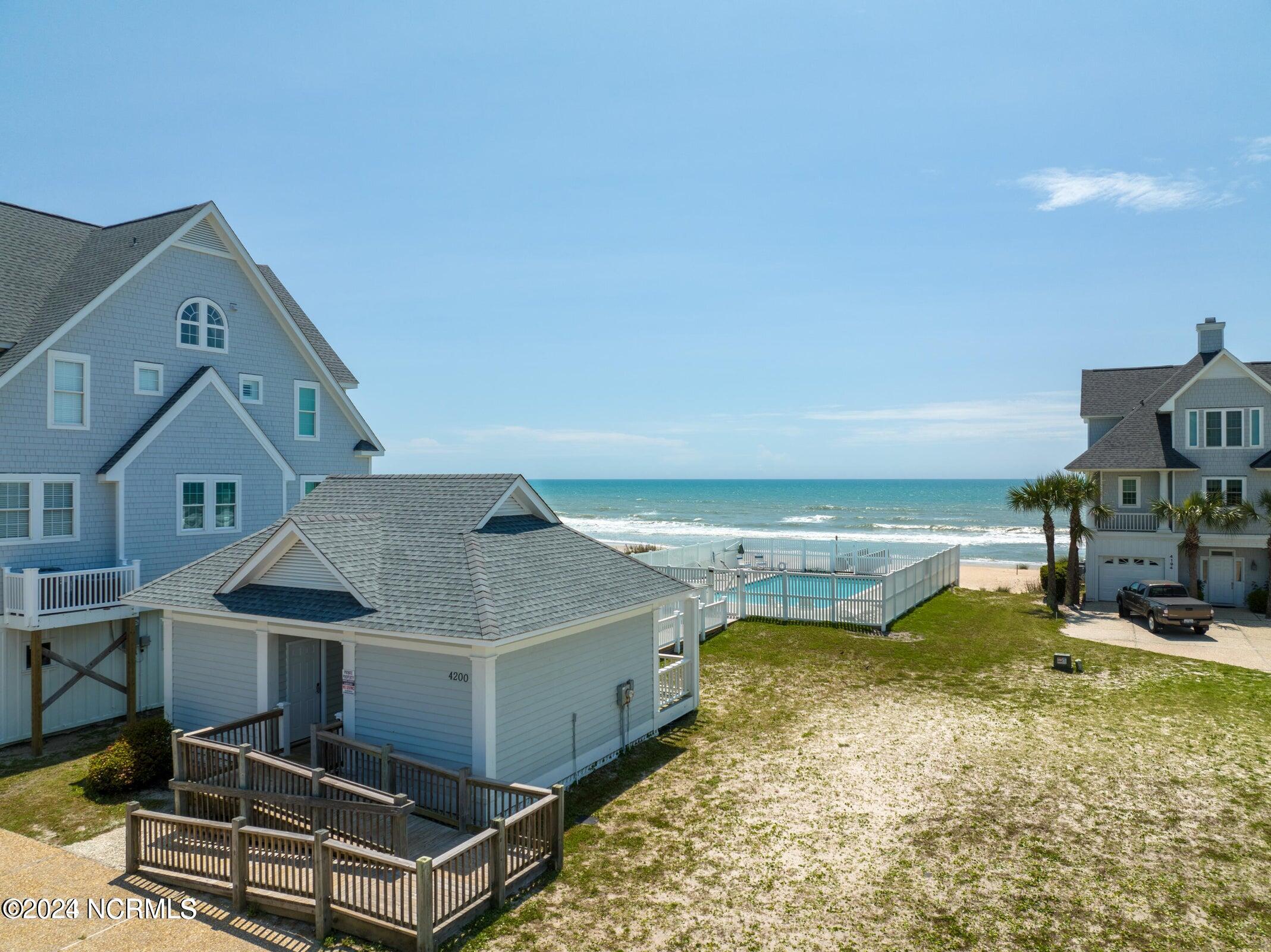 4234-4236 Island Drive