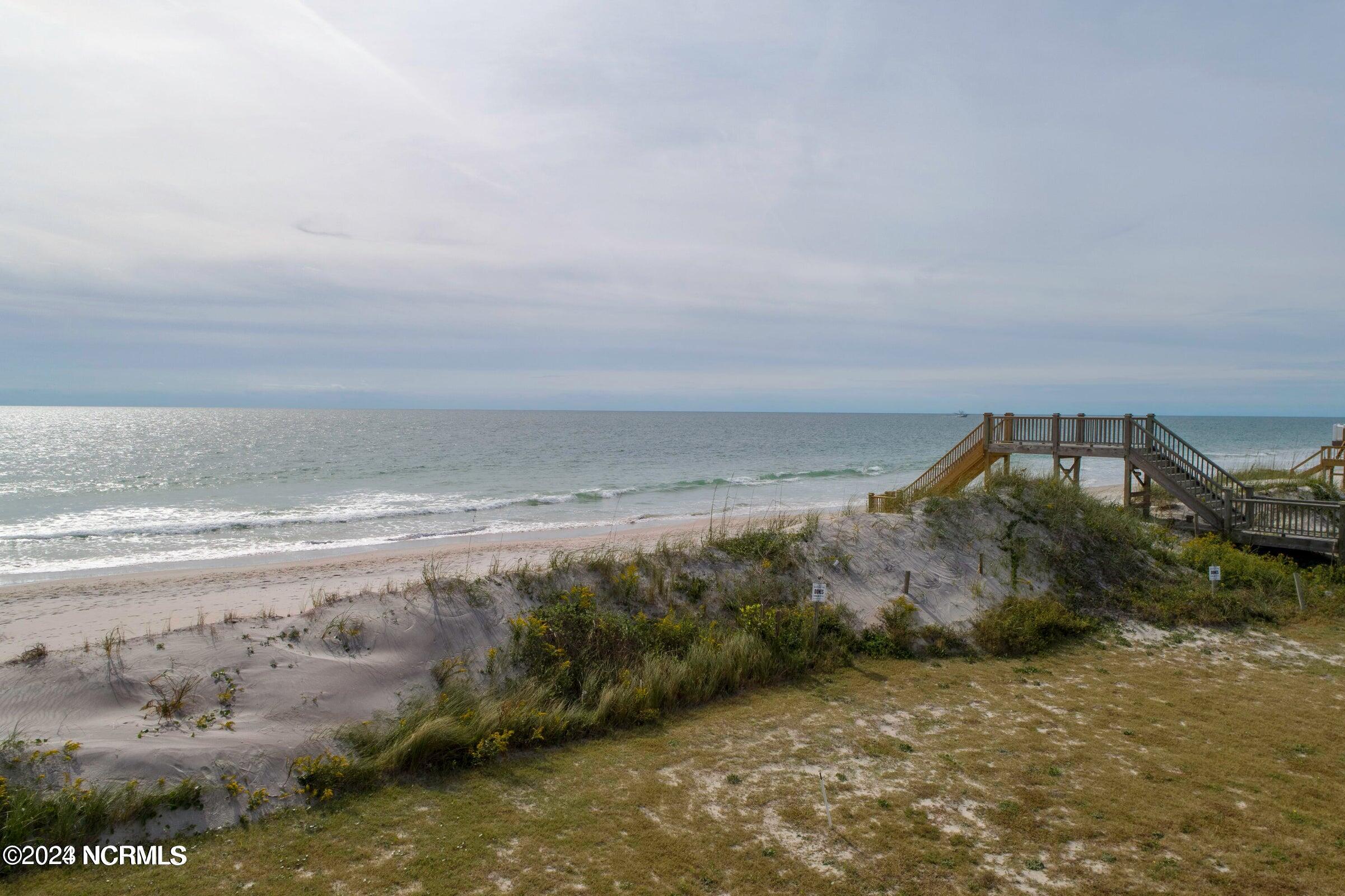 4234-4236 Island Drive