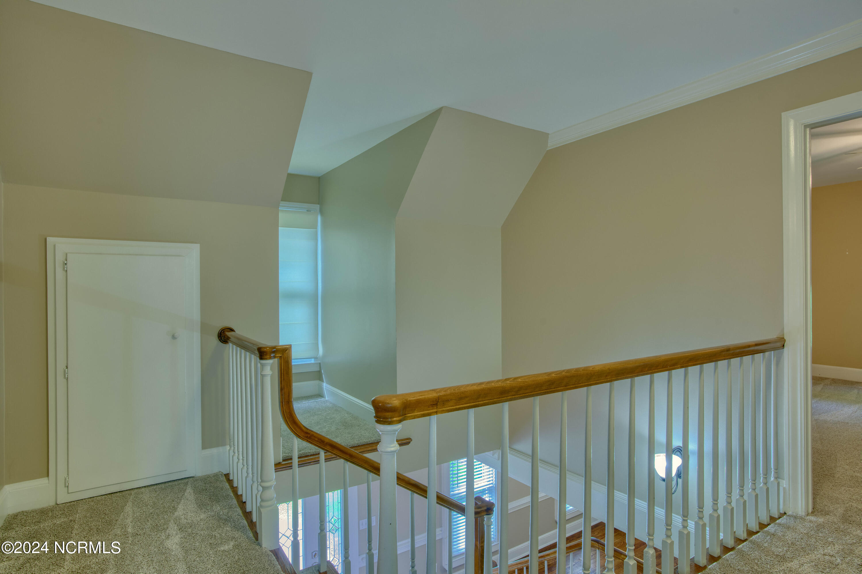 2229 Colony Plaza