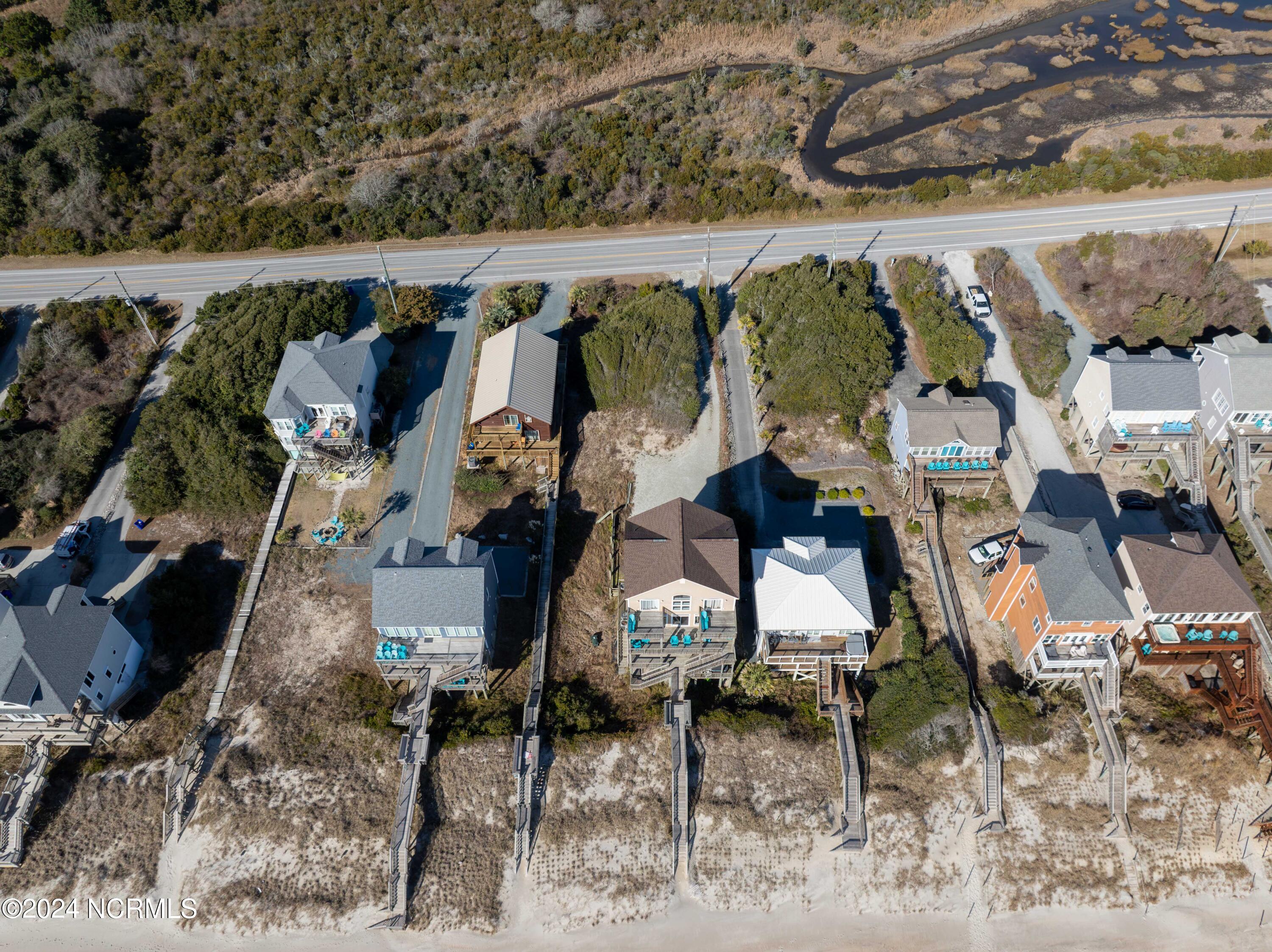 4462 Island Drive
