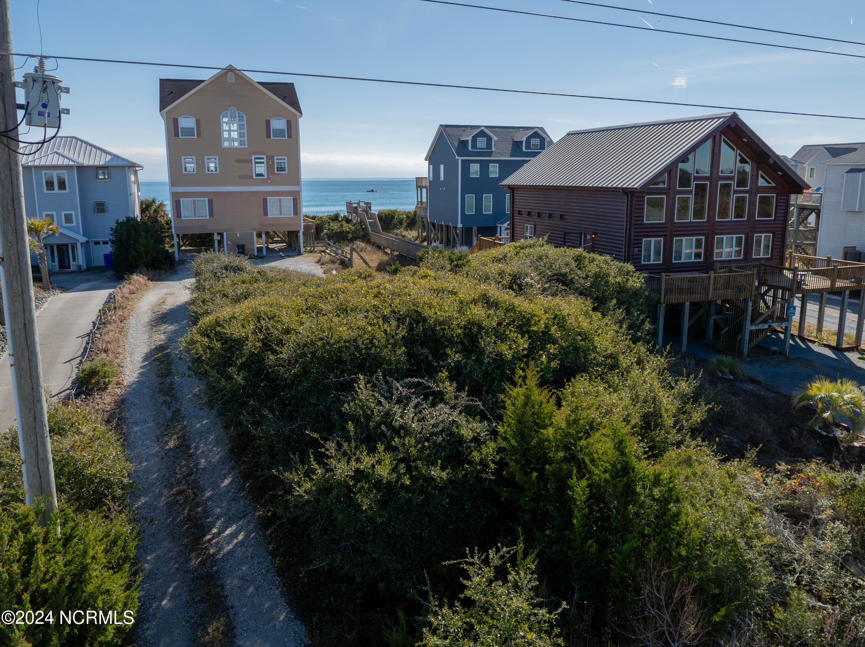 4462 Island Drive