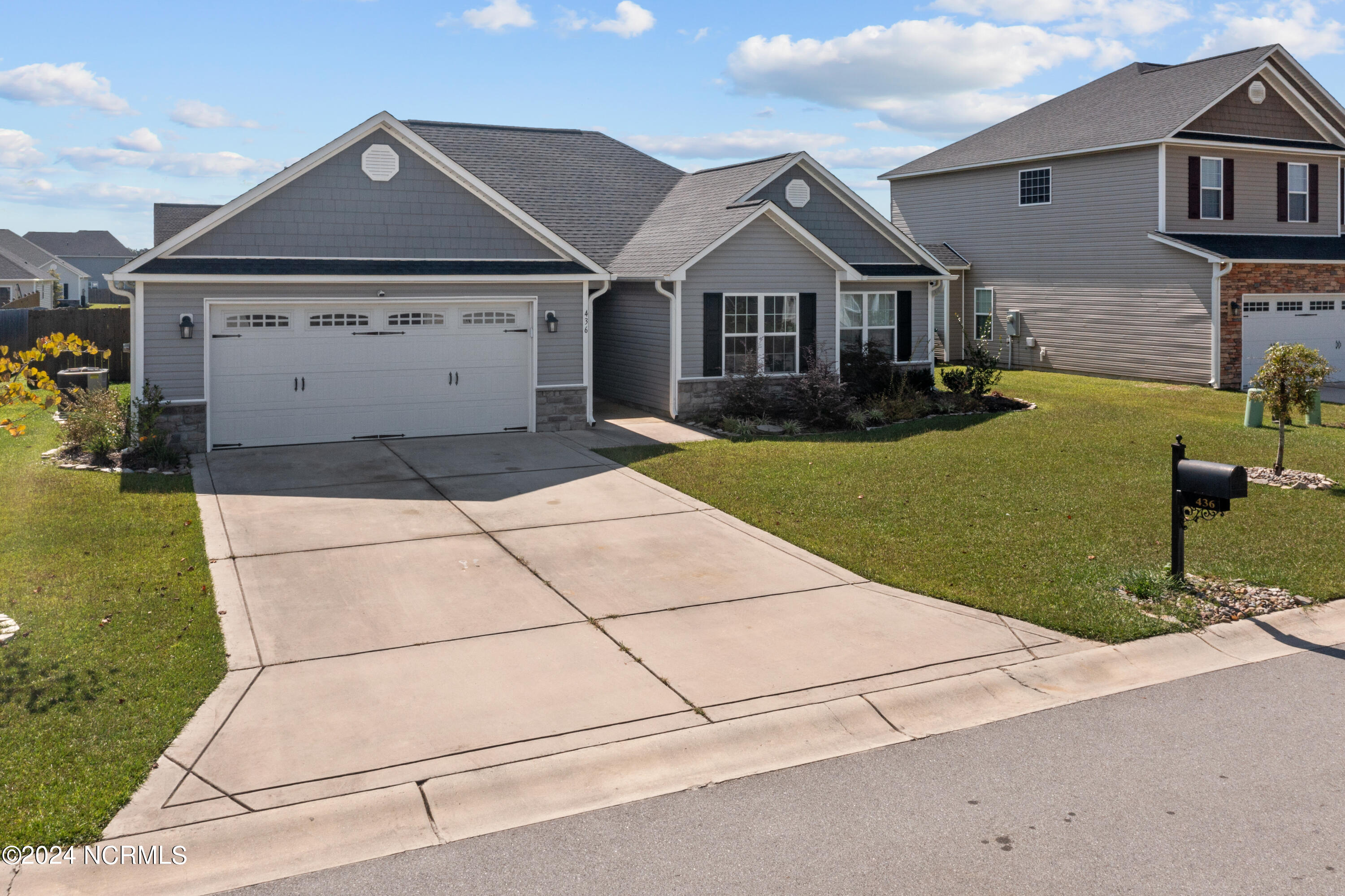 436 Worsley Way