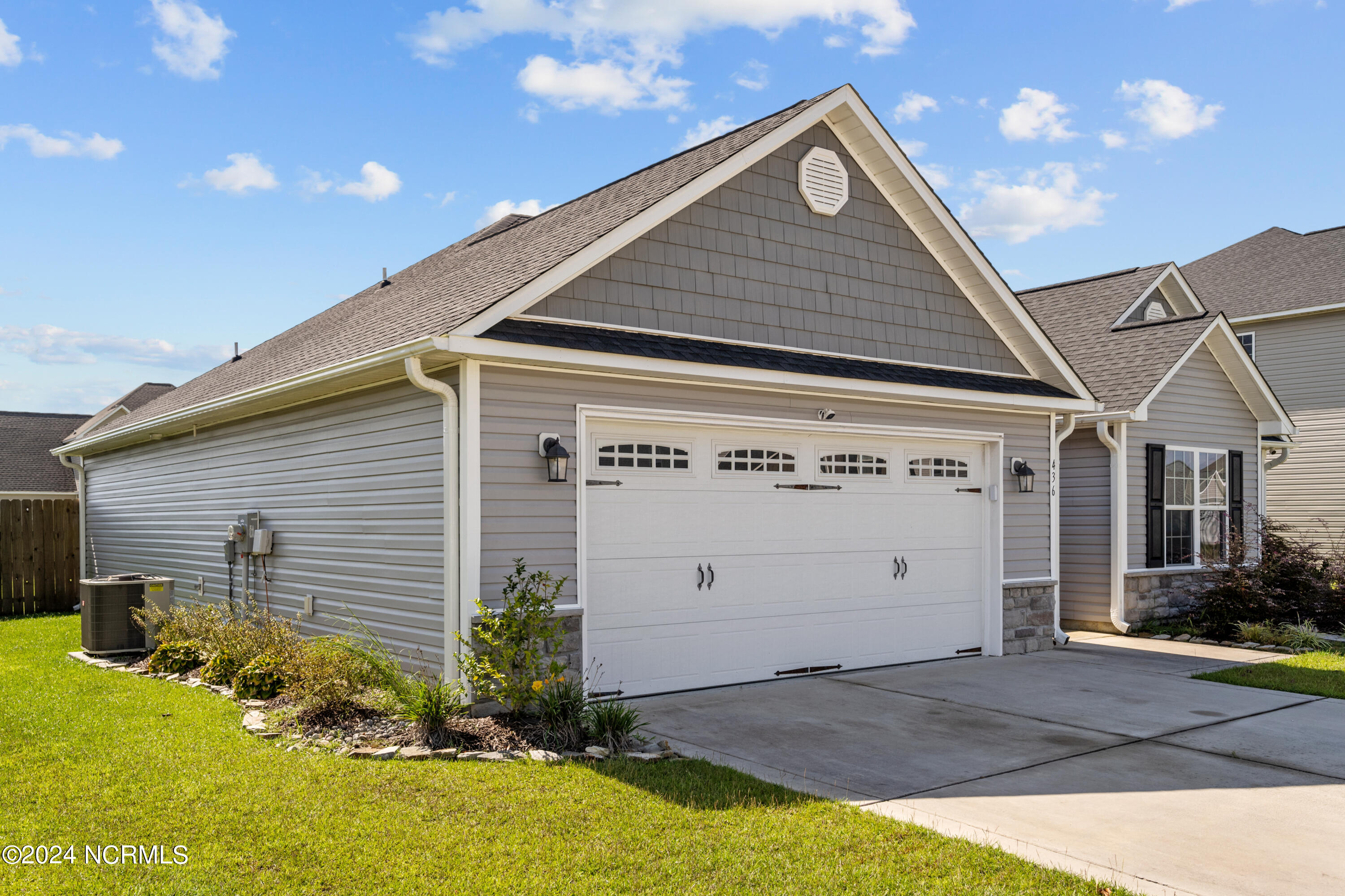 436 Worsley Way