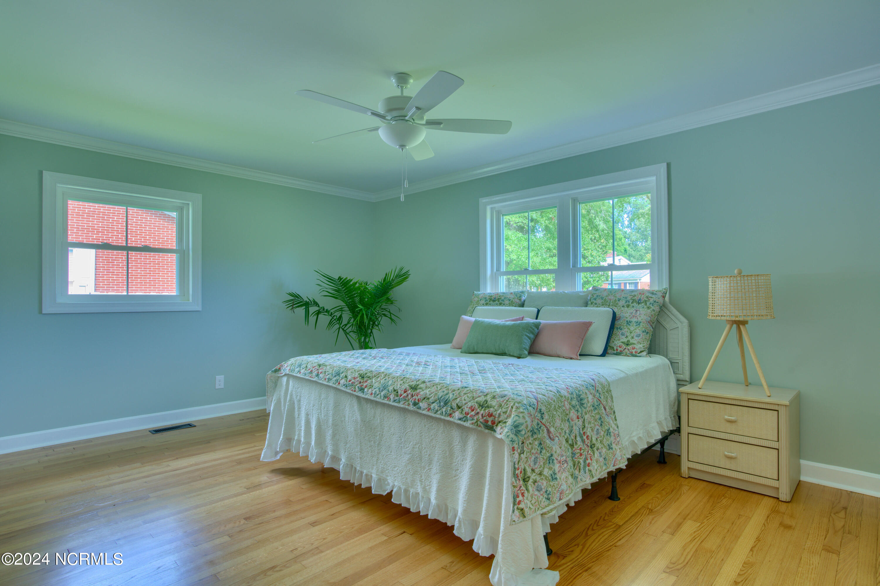 201 Brentwood Avenue