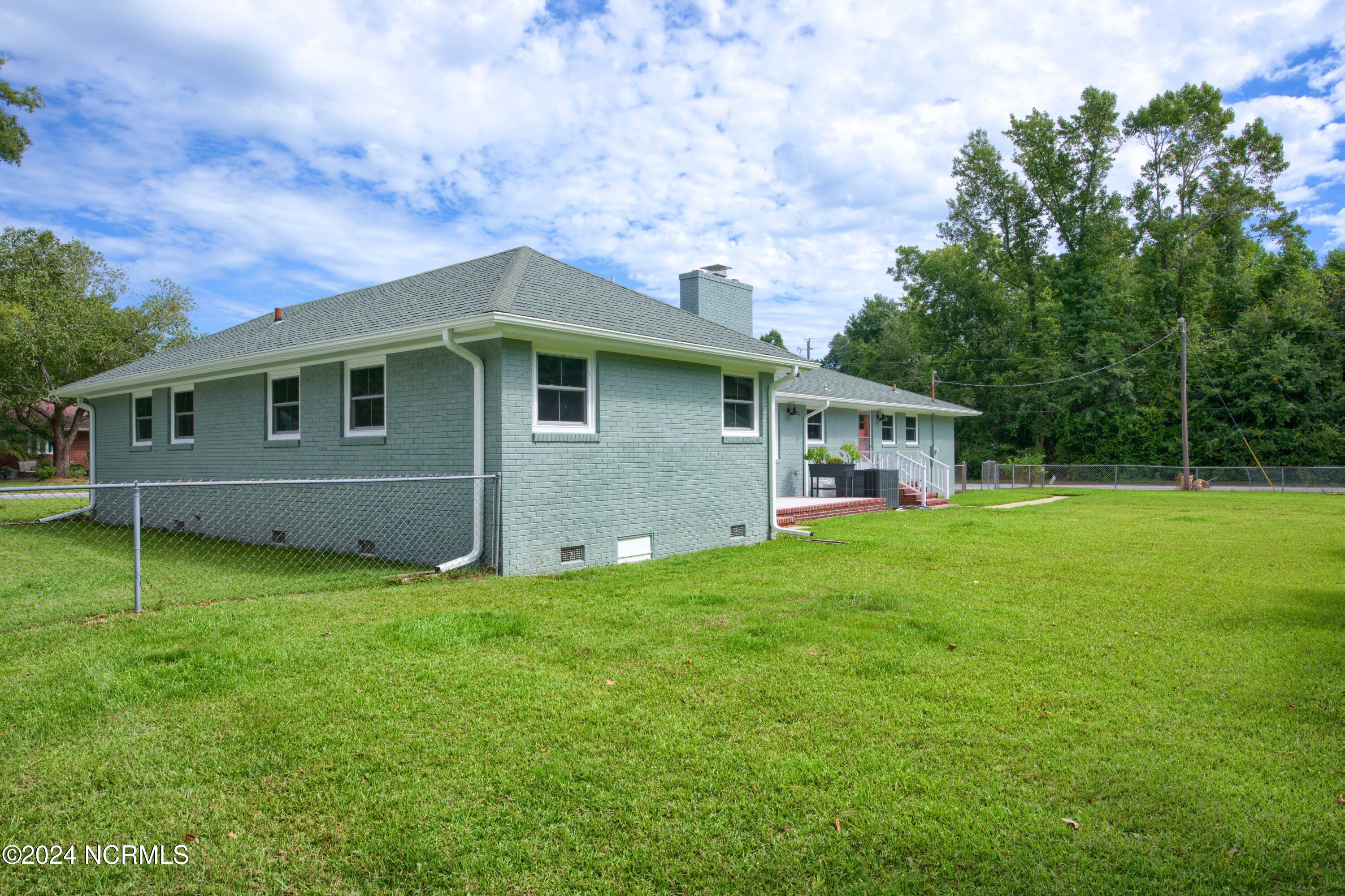 201 Brentwood Avenue