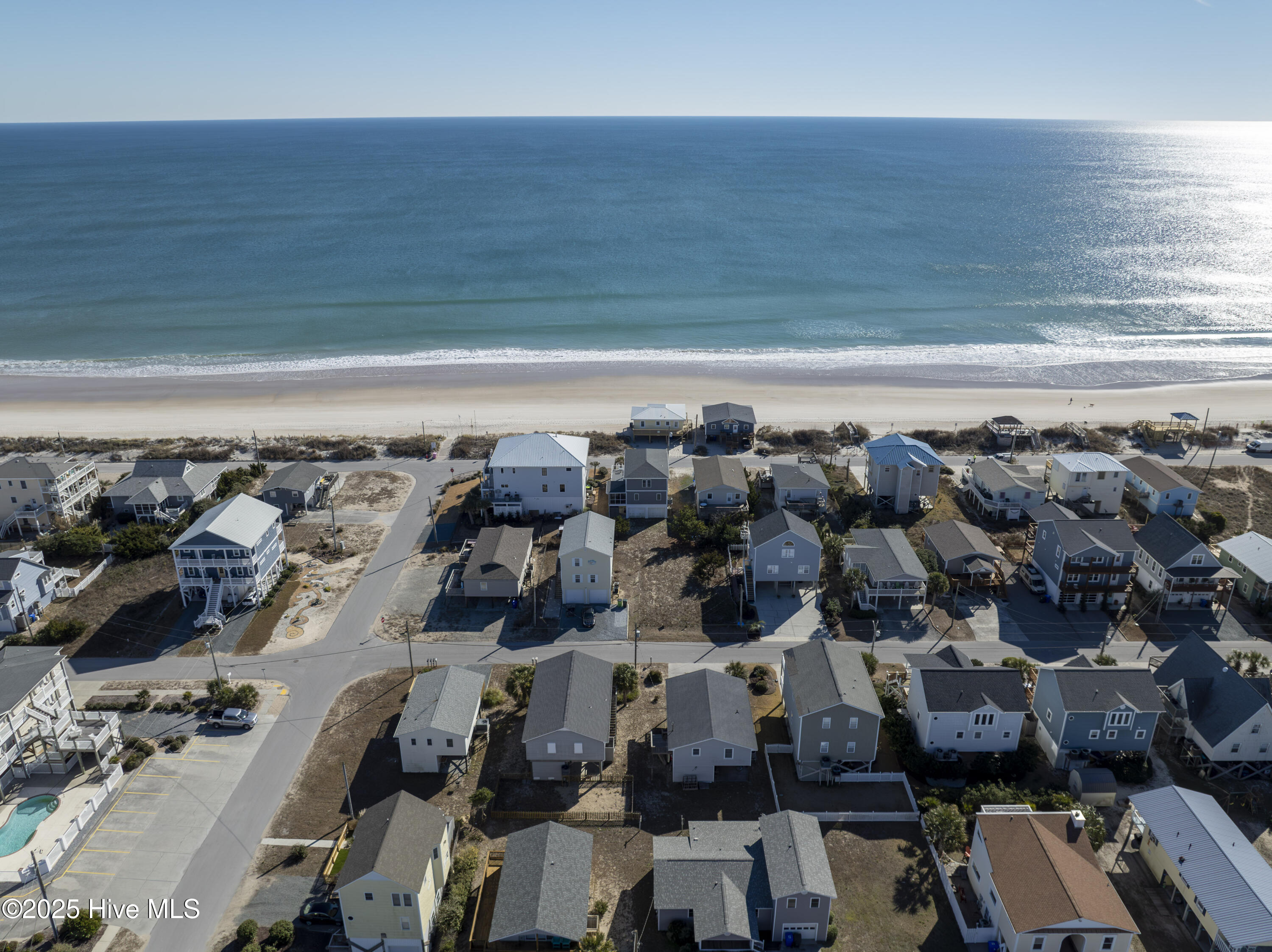 1423 N Topsail Drive