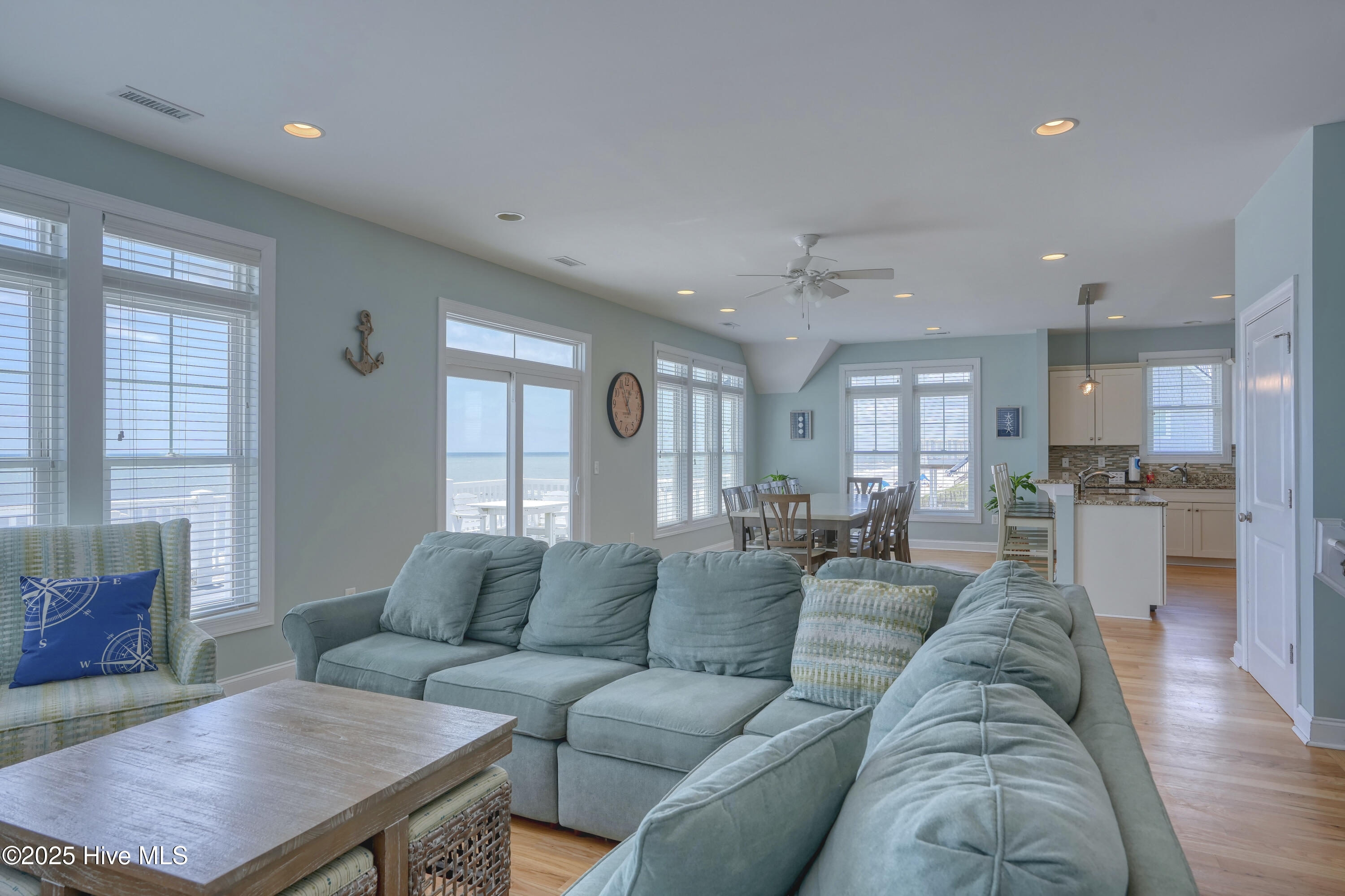 4316 Island Drive