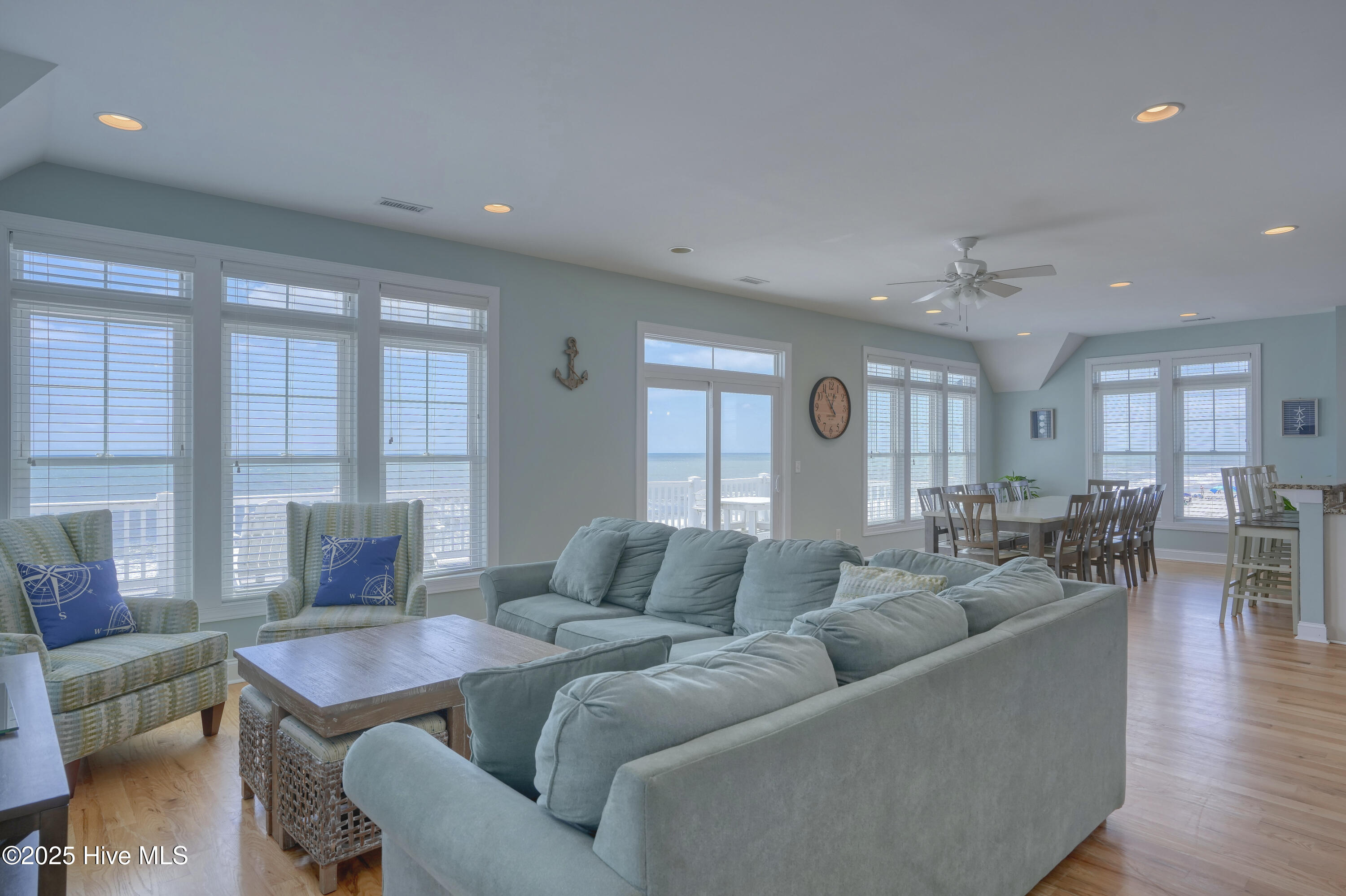4316 Island Drive