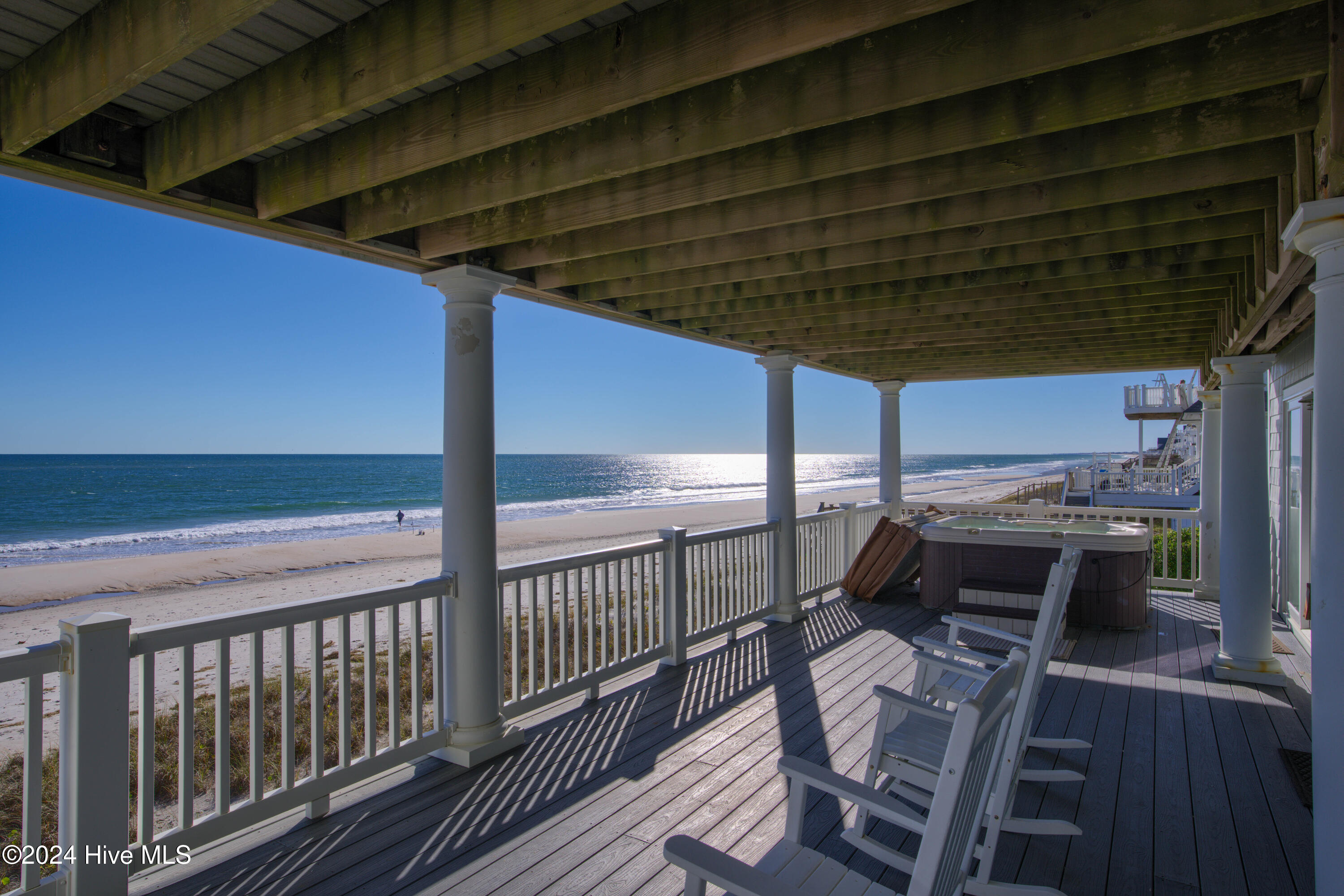 4316 Island Drive