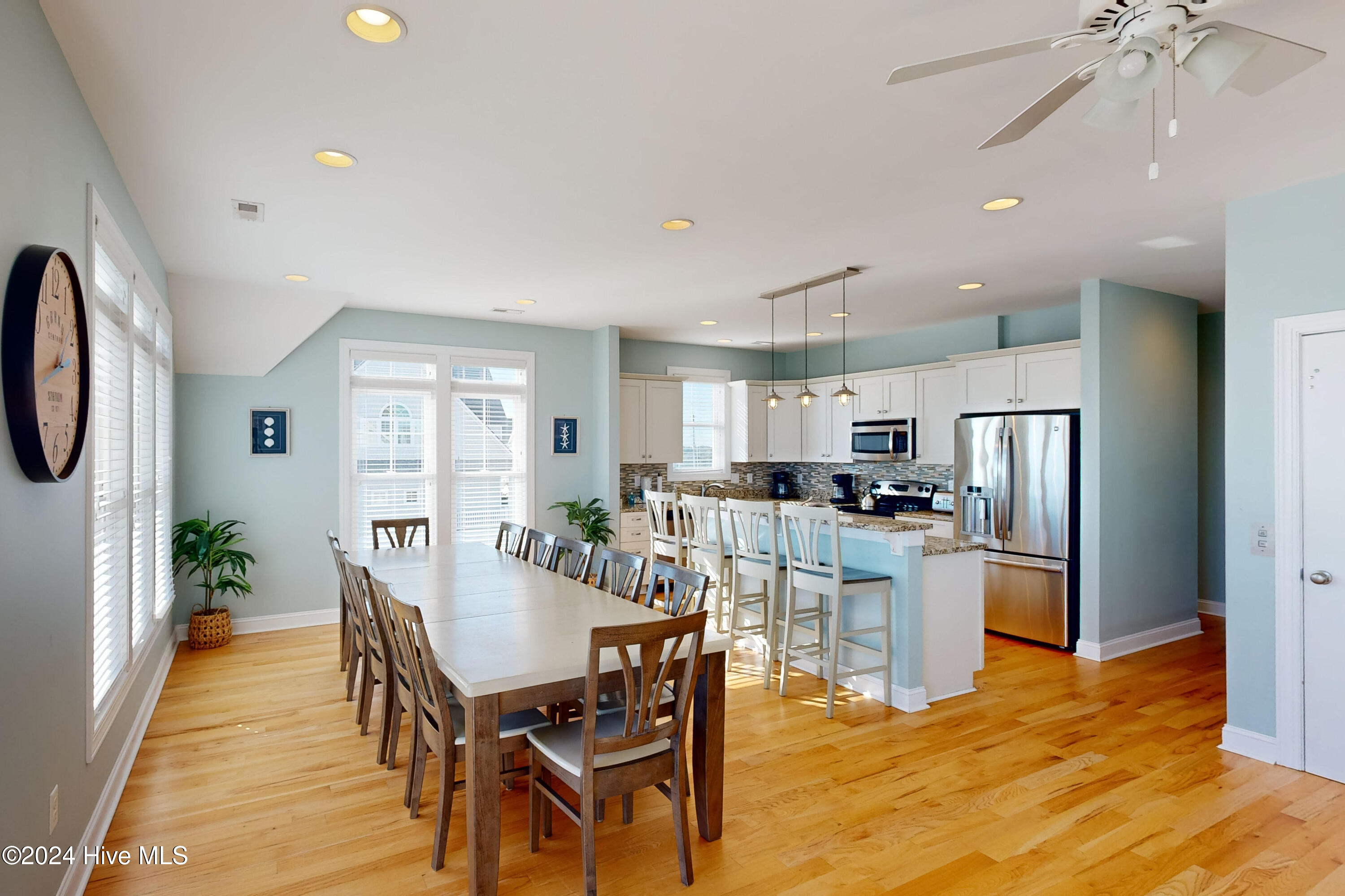 4316 Island Drive
