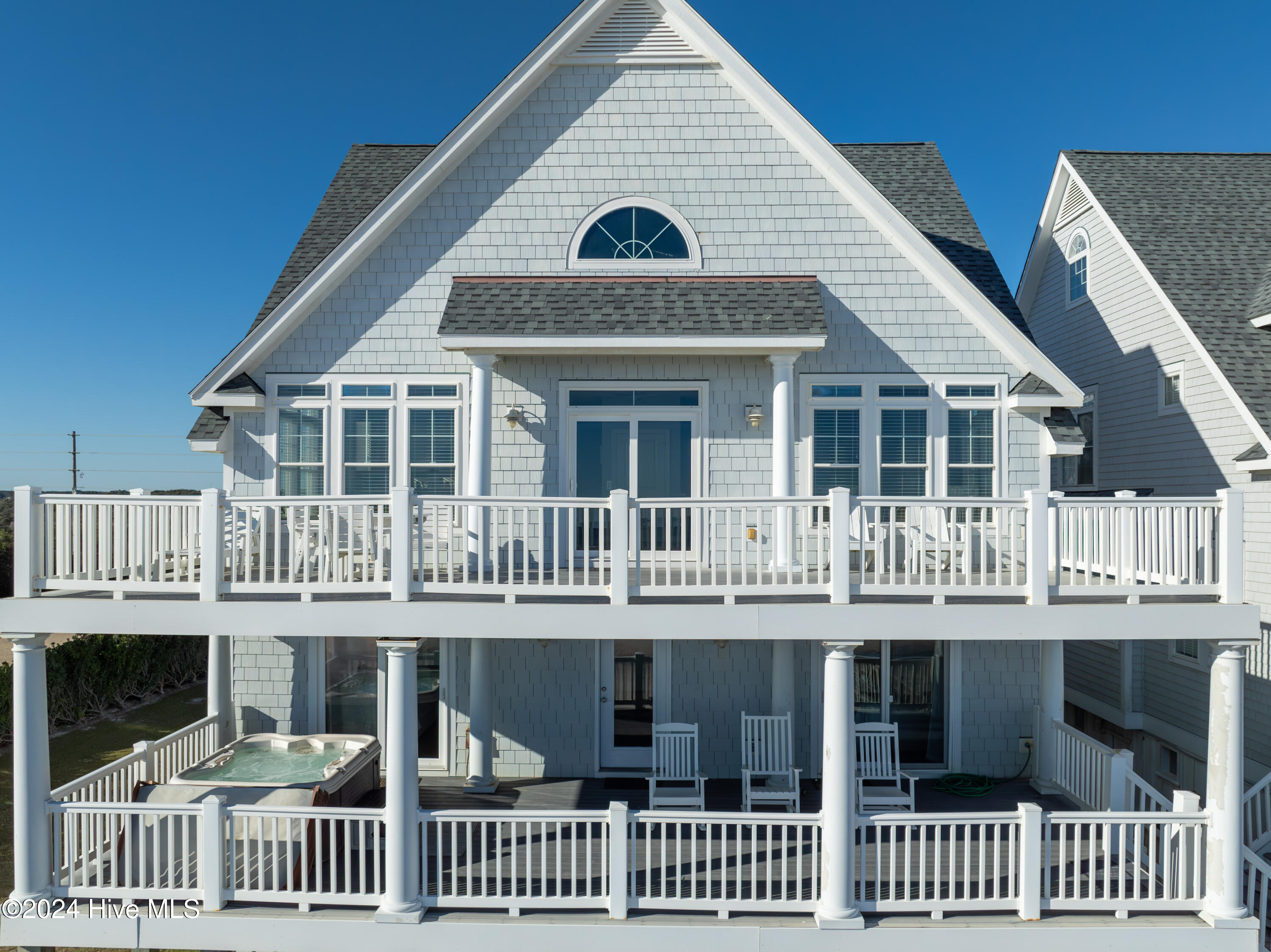 4316 Island Drive