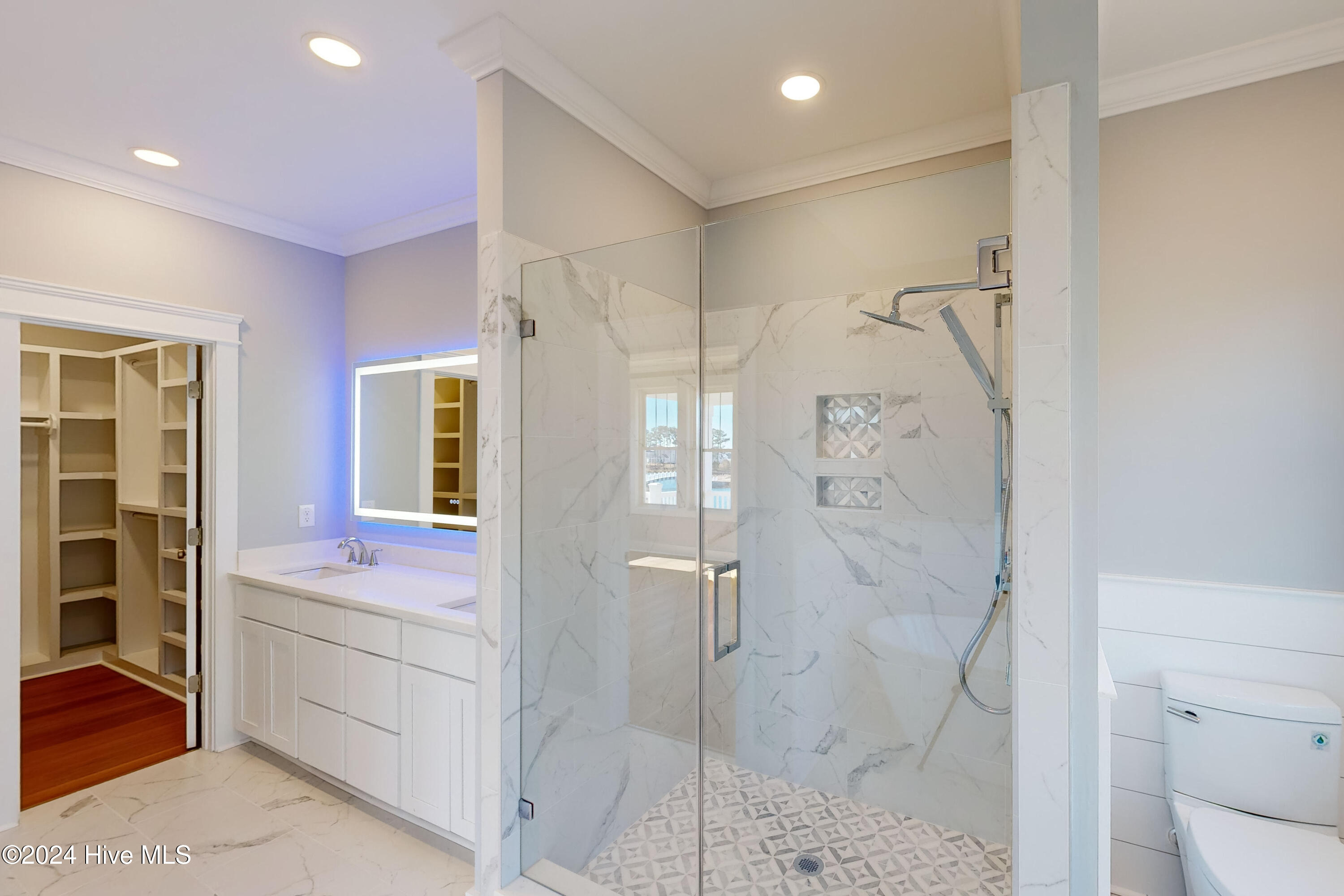 415 Summerhouse Drive