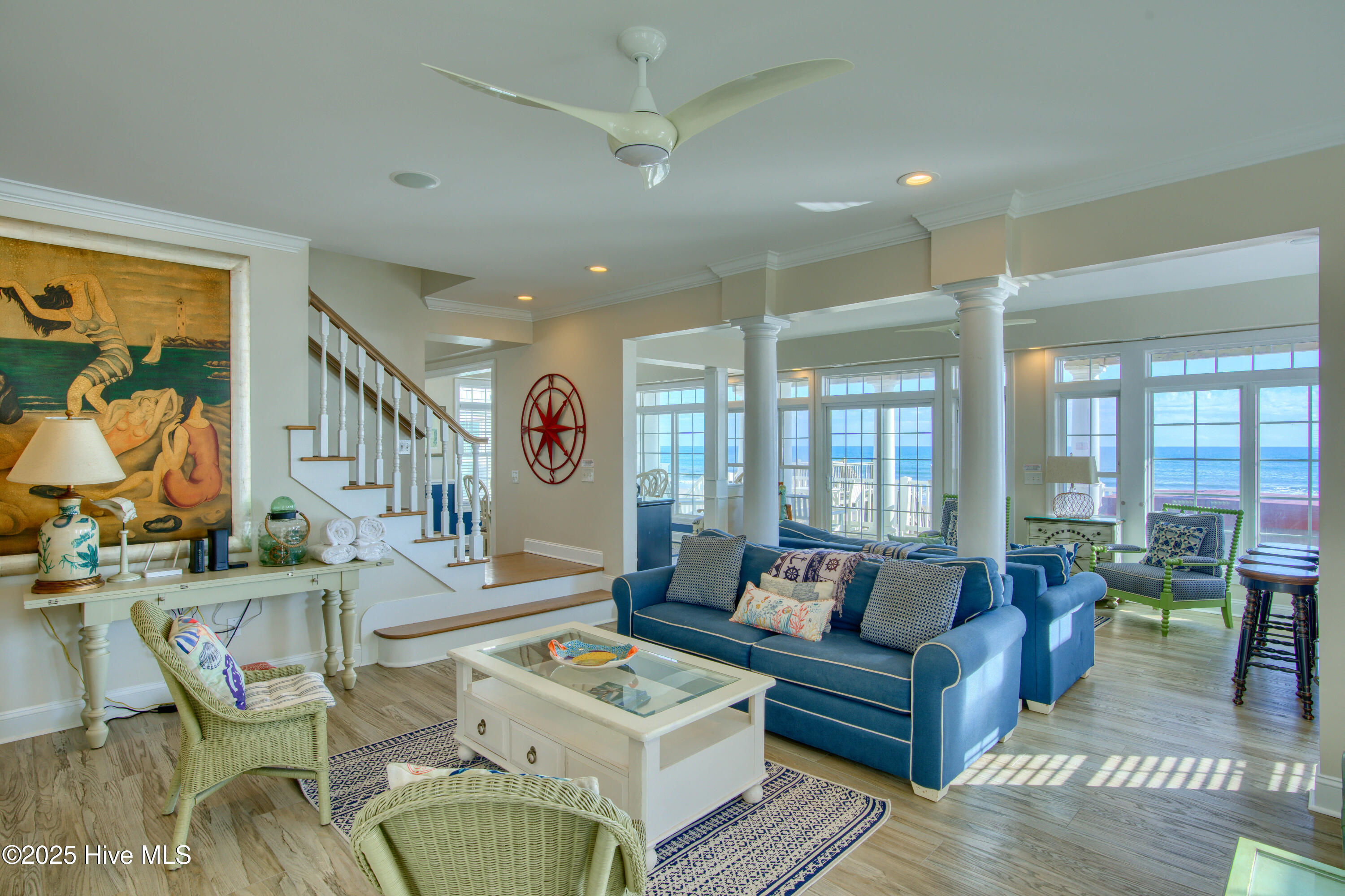 4256 Island Drive