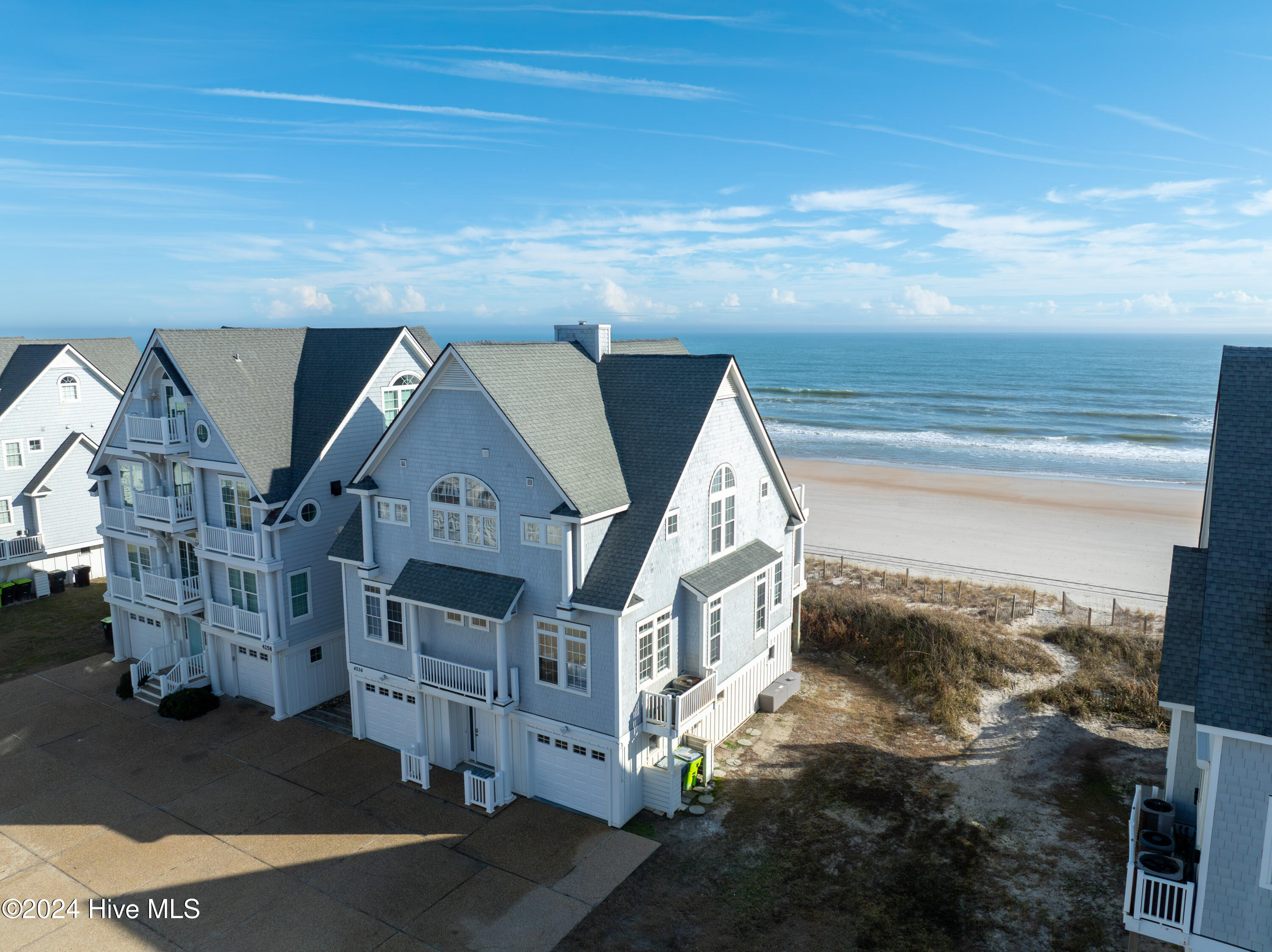 4256 Island Drive