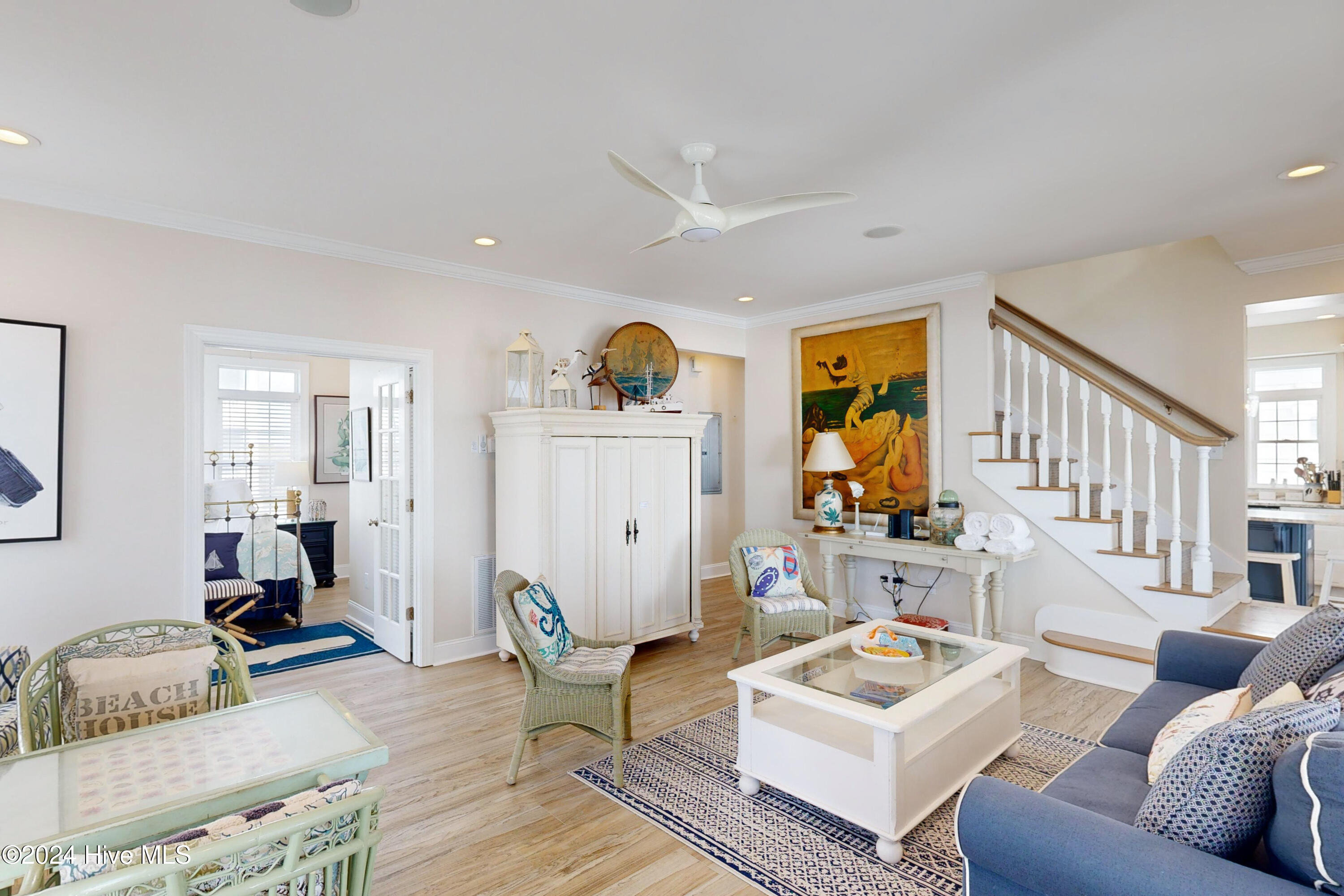 4256 Island Drive