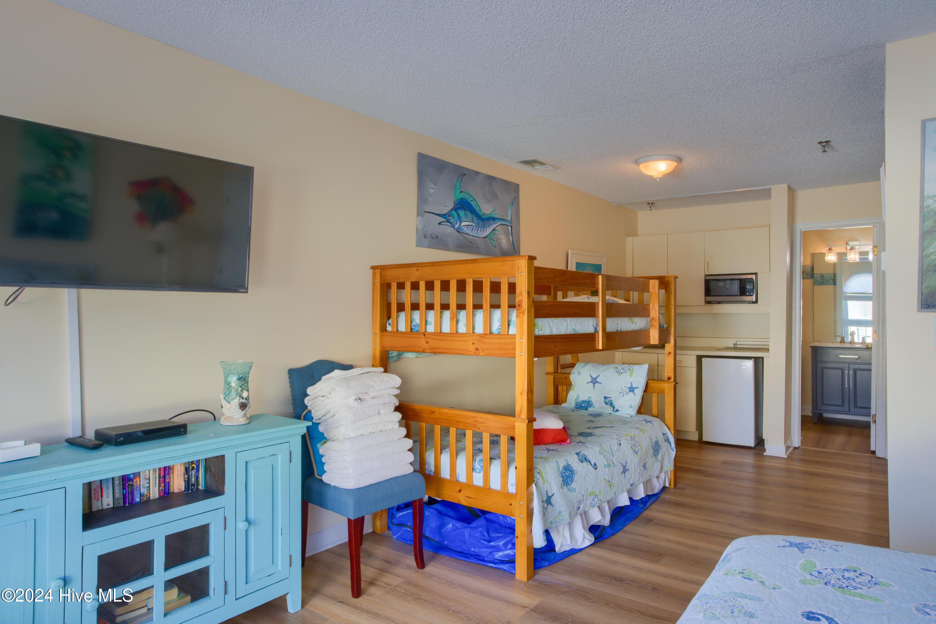 790 New River Inlet Road, 320b