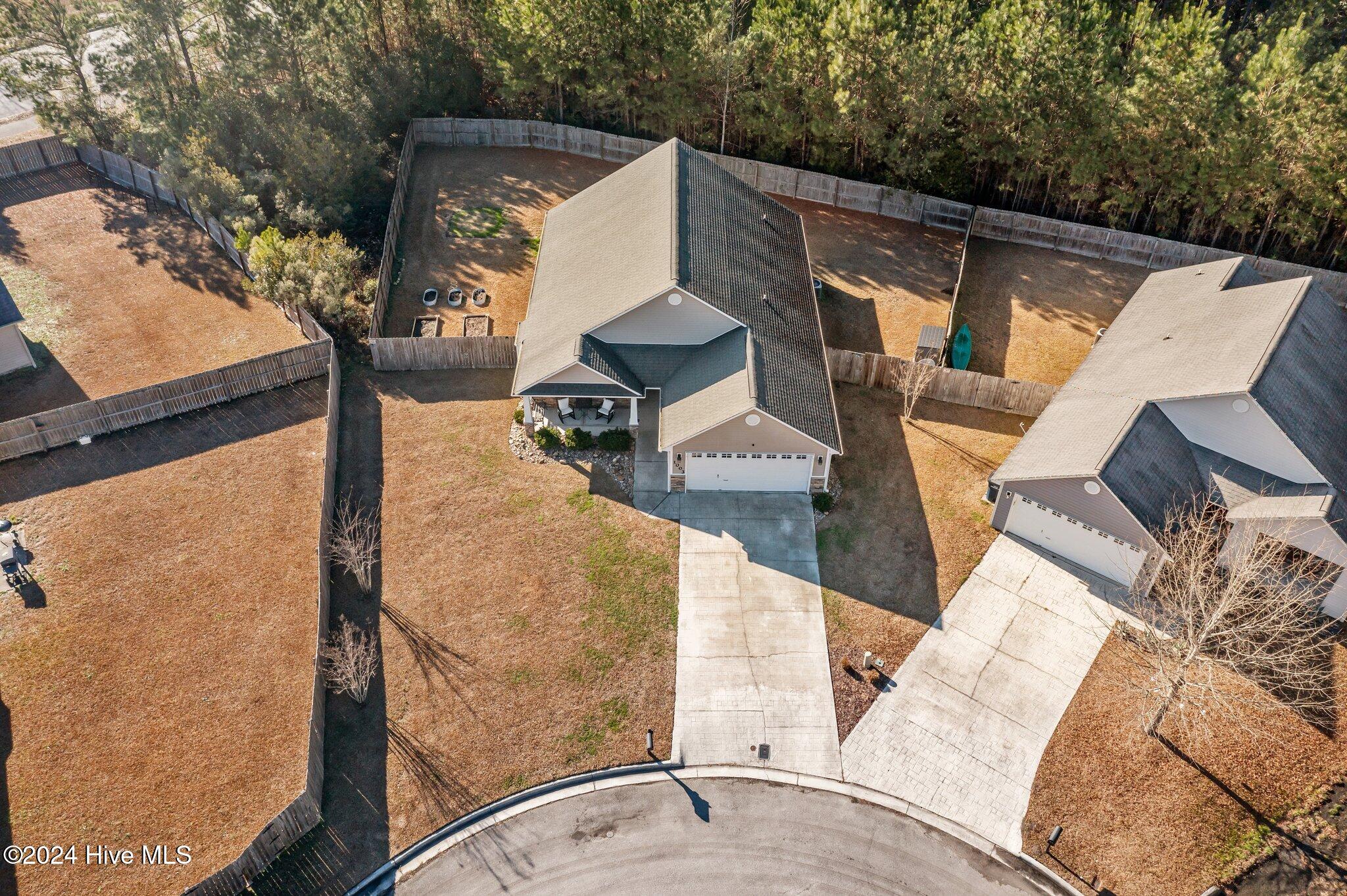 1003 Summerfield Court