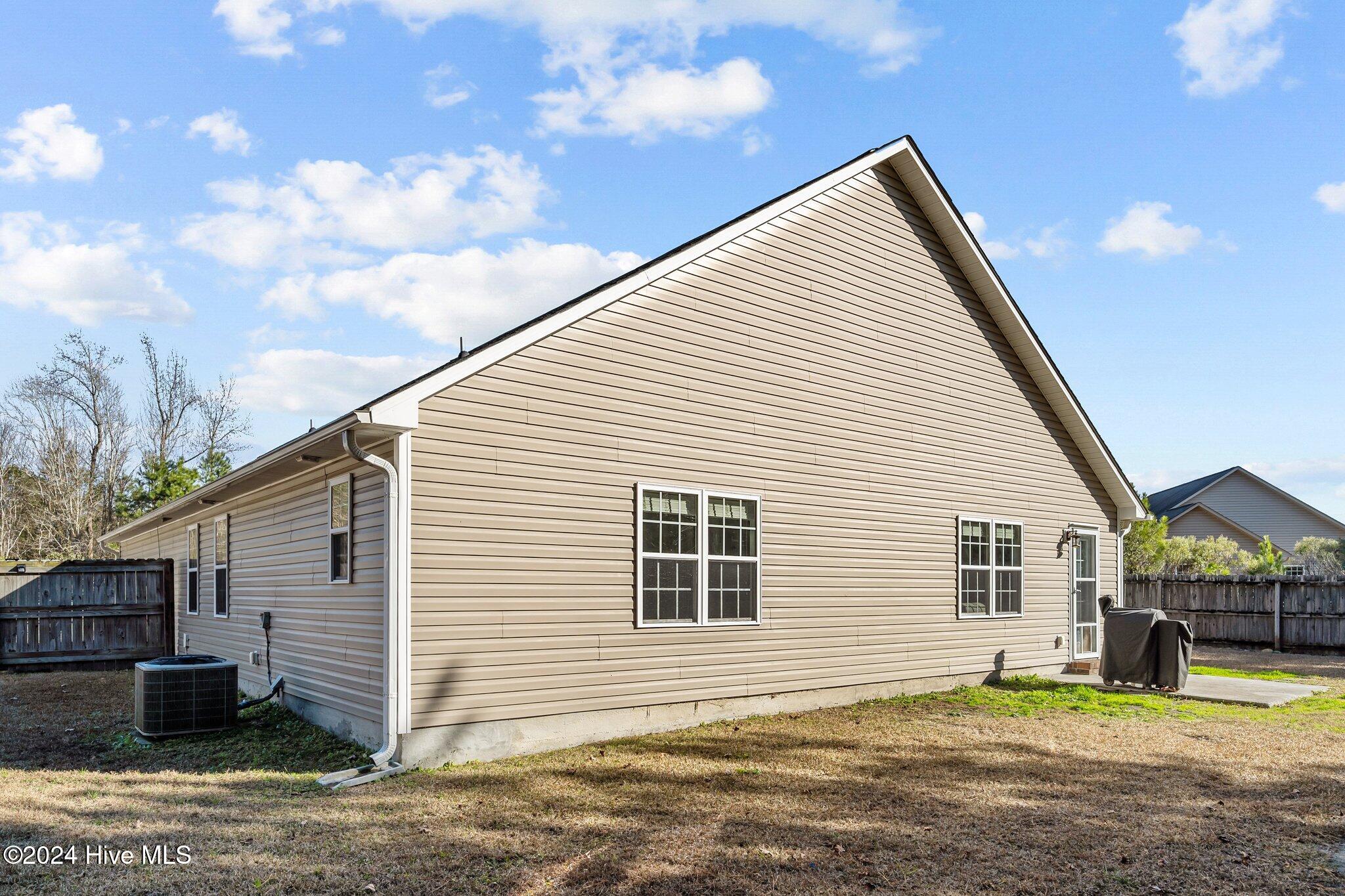 1003 Summerfield Court