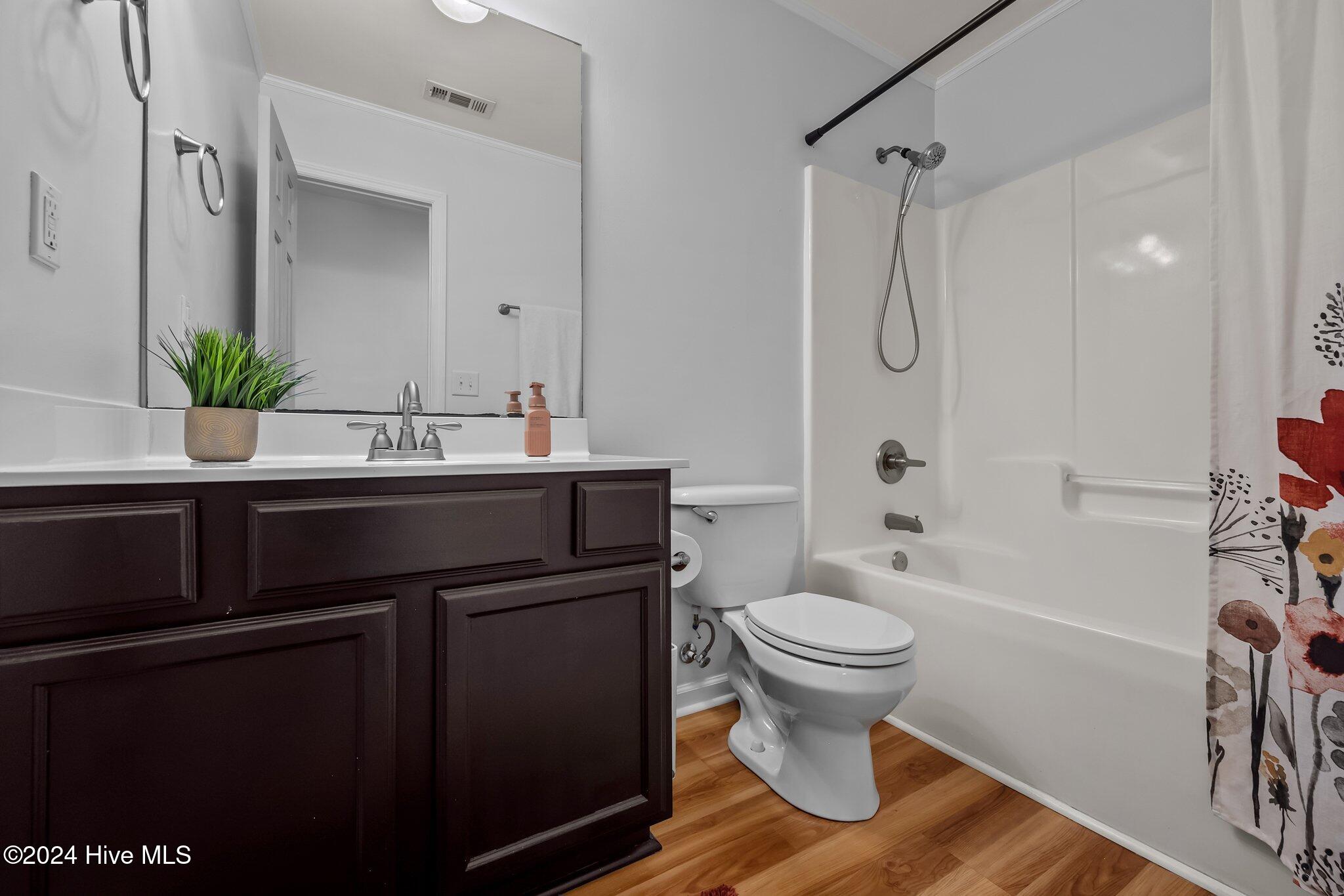 1003 Summerfield Court