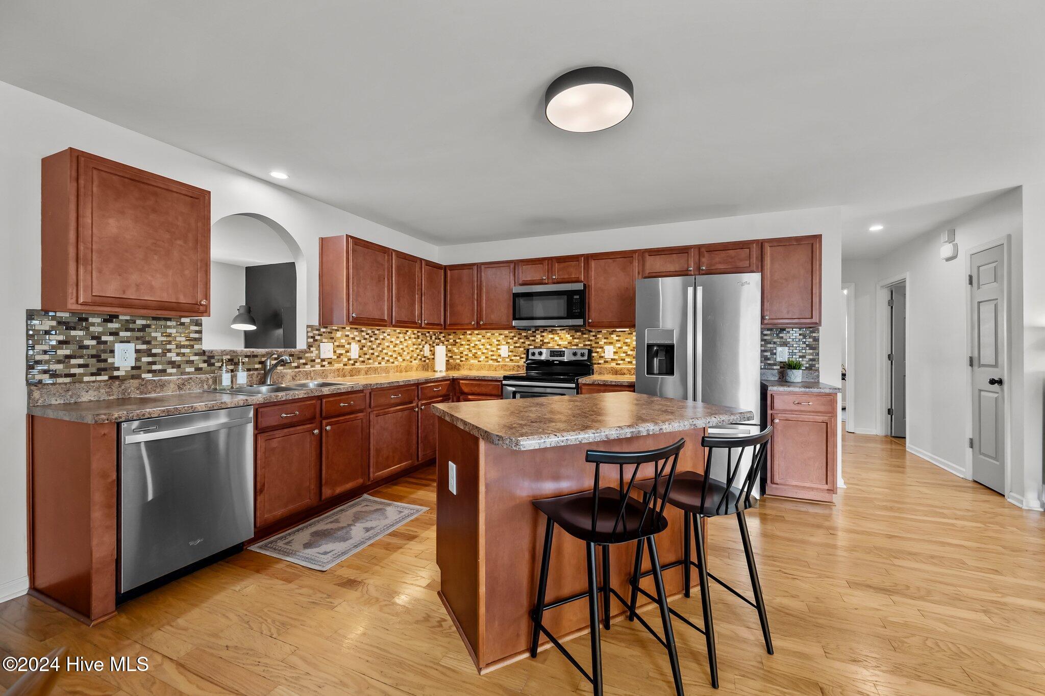 1003 Summerfield Court