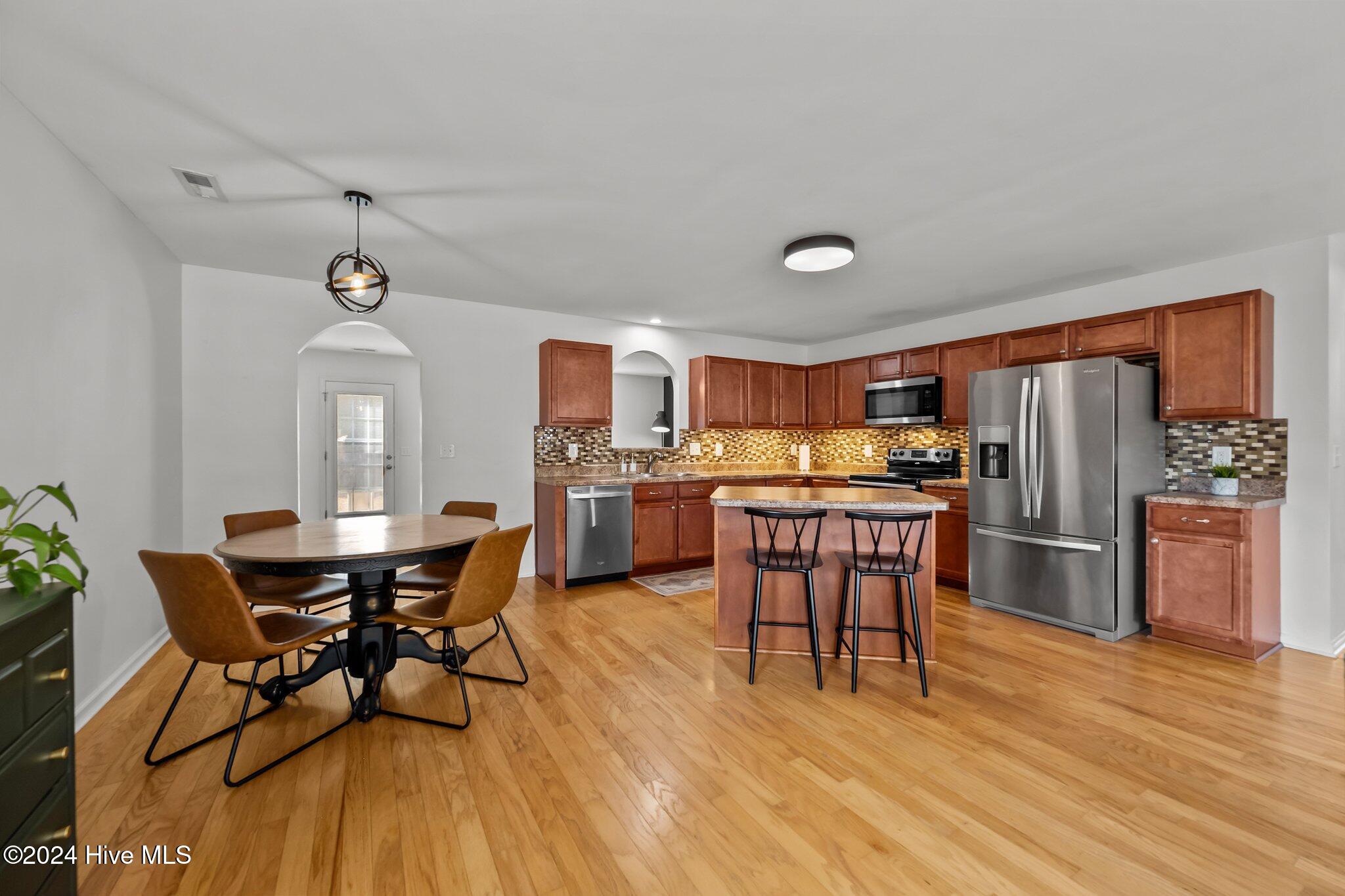 1003 Summerfield Court