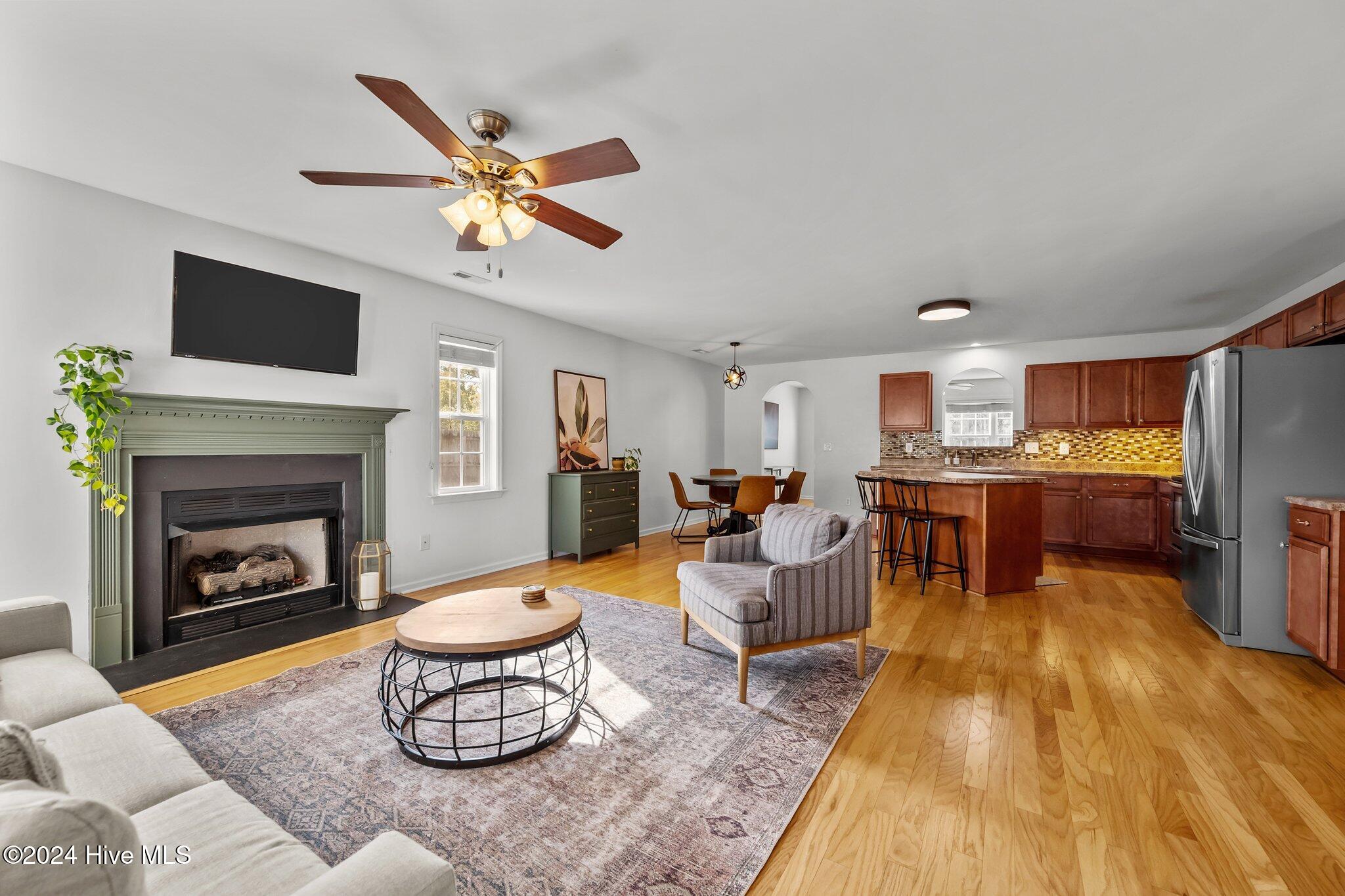 1003 Summerfield Court