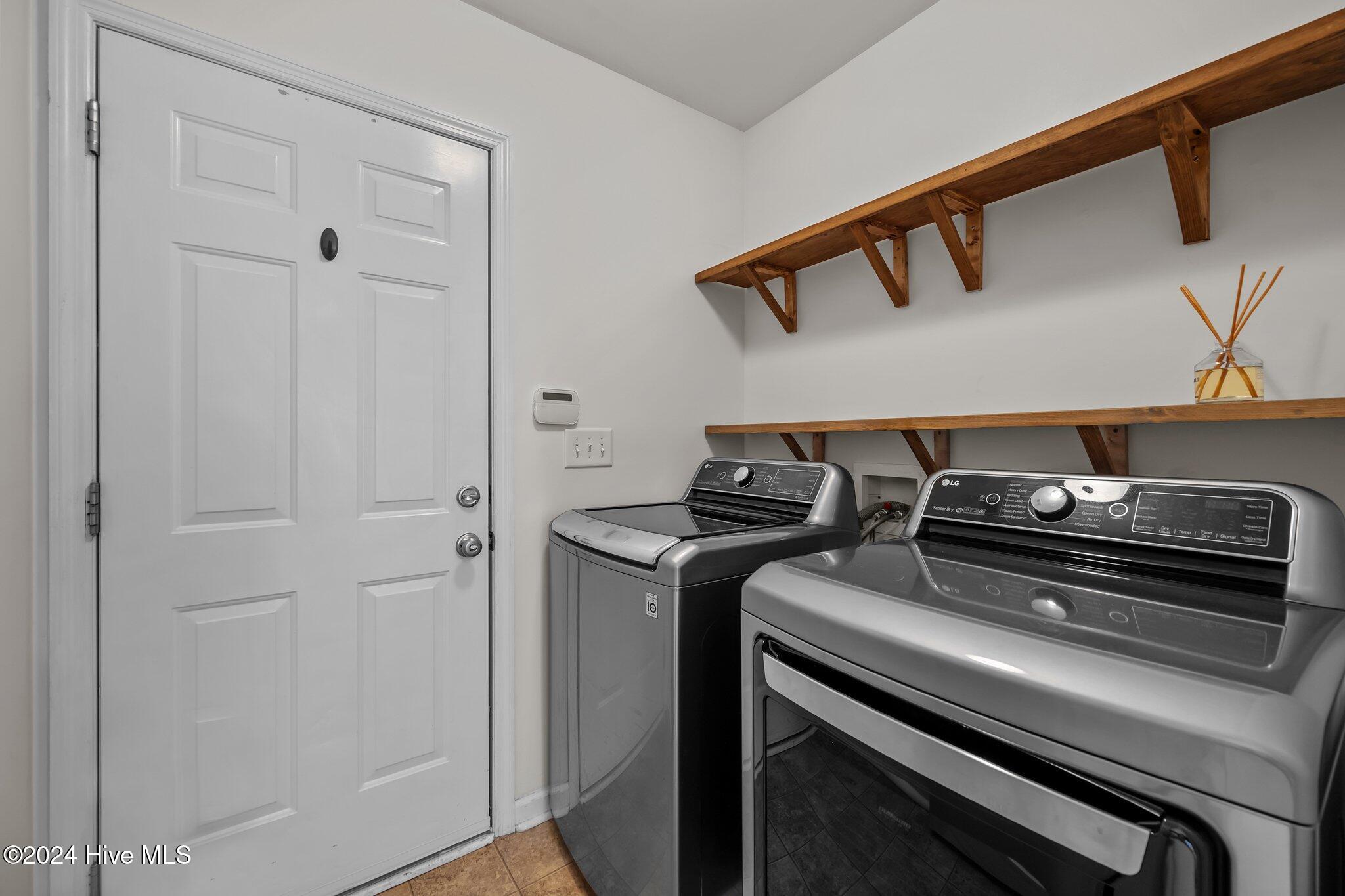 1003 Summerfield Court