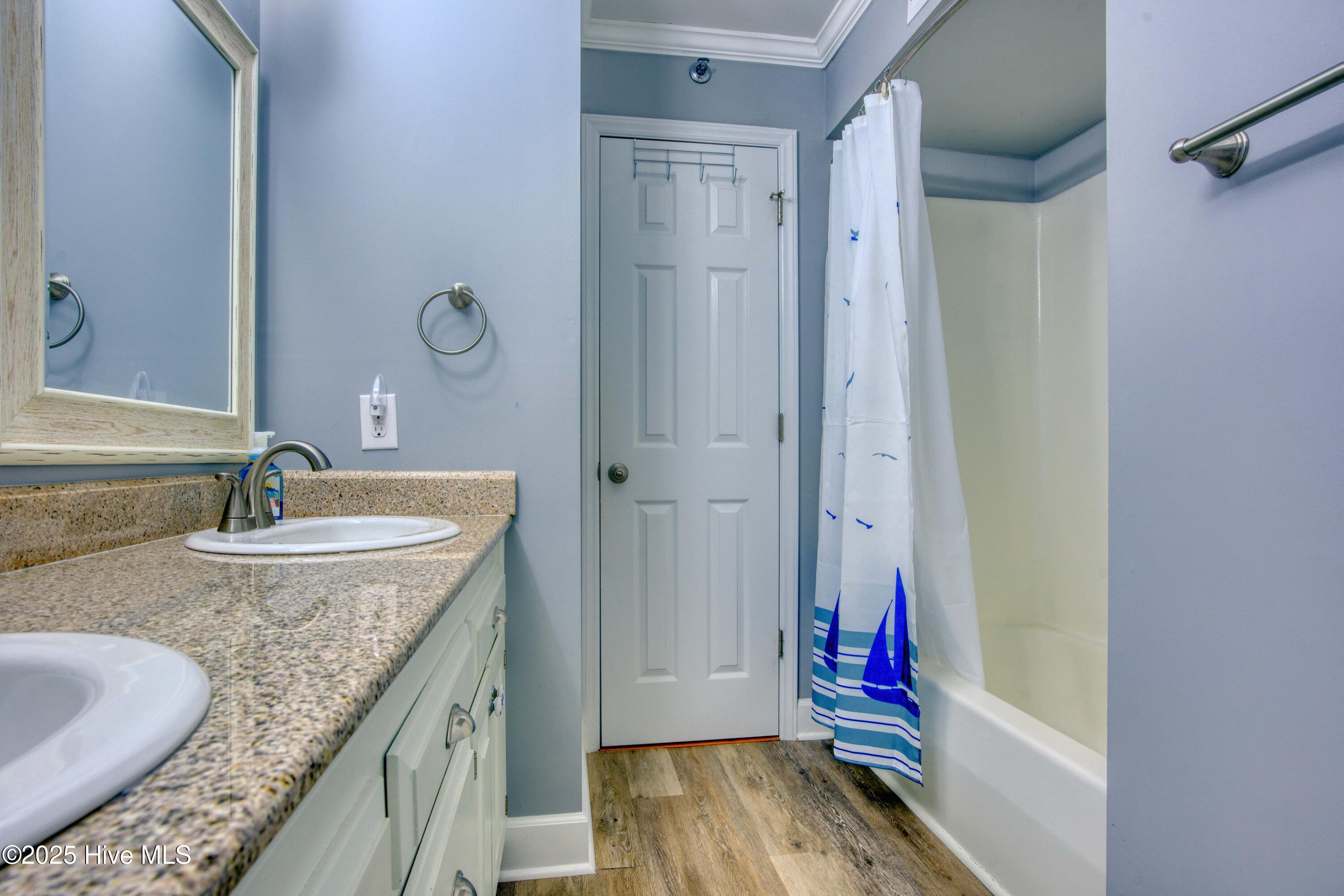 1896 New River Inlet Road, Unit 1215